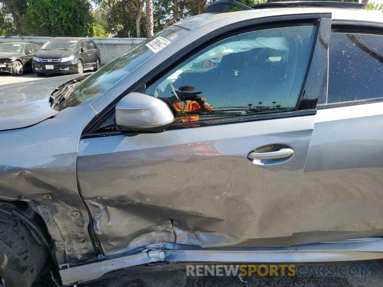 7 Photograph of a damaged car 5UX33EX03S9X00132 BMW X6 2025