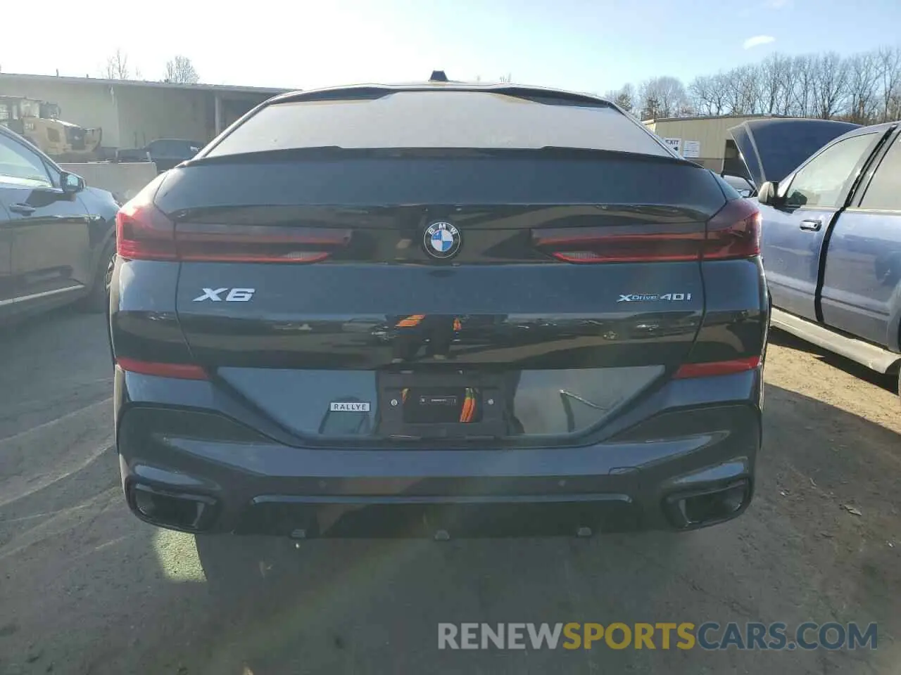 6 Photograph of a damaged car 5UX33EX04S9Y40724 BMW X6 2025