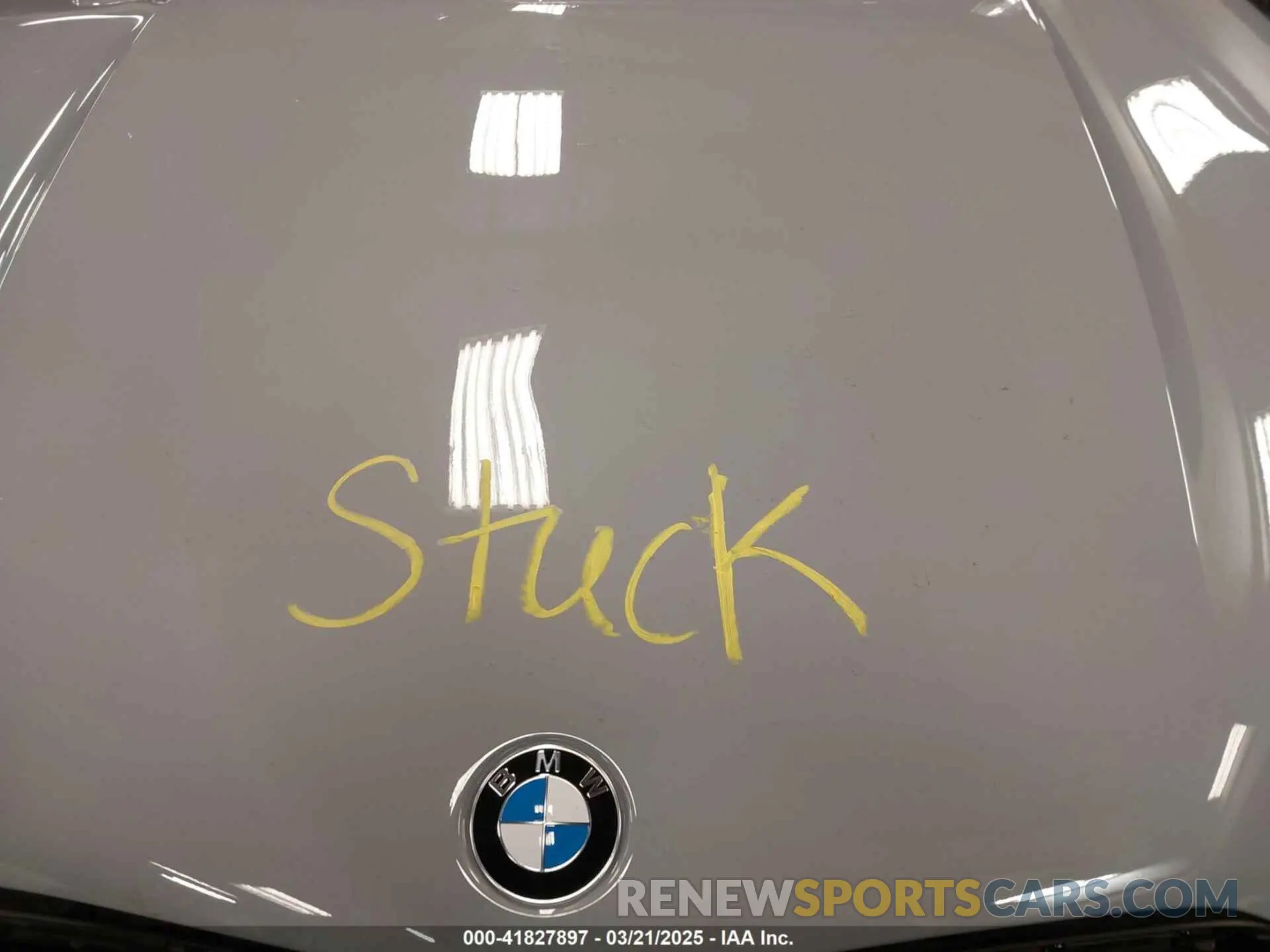10 Photograph of a damaged car 5UX33EX04S9Z44291 BMW X6 2025