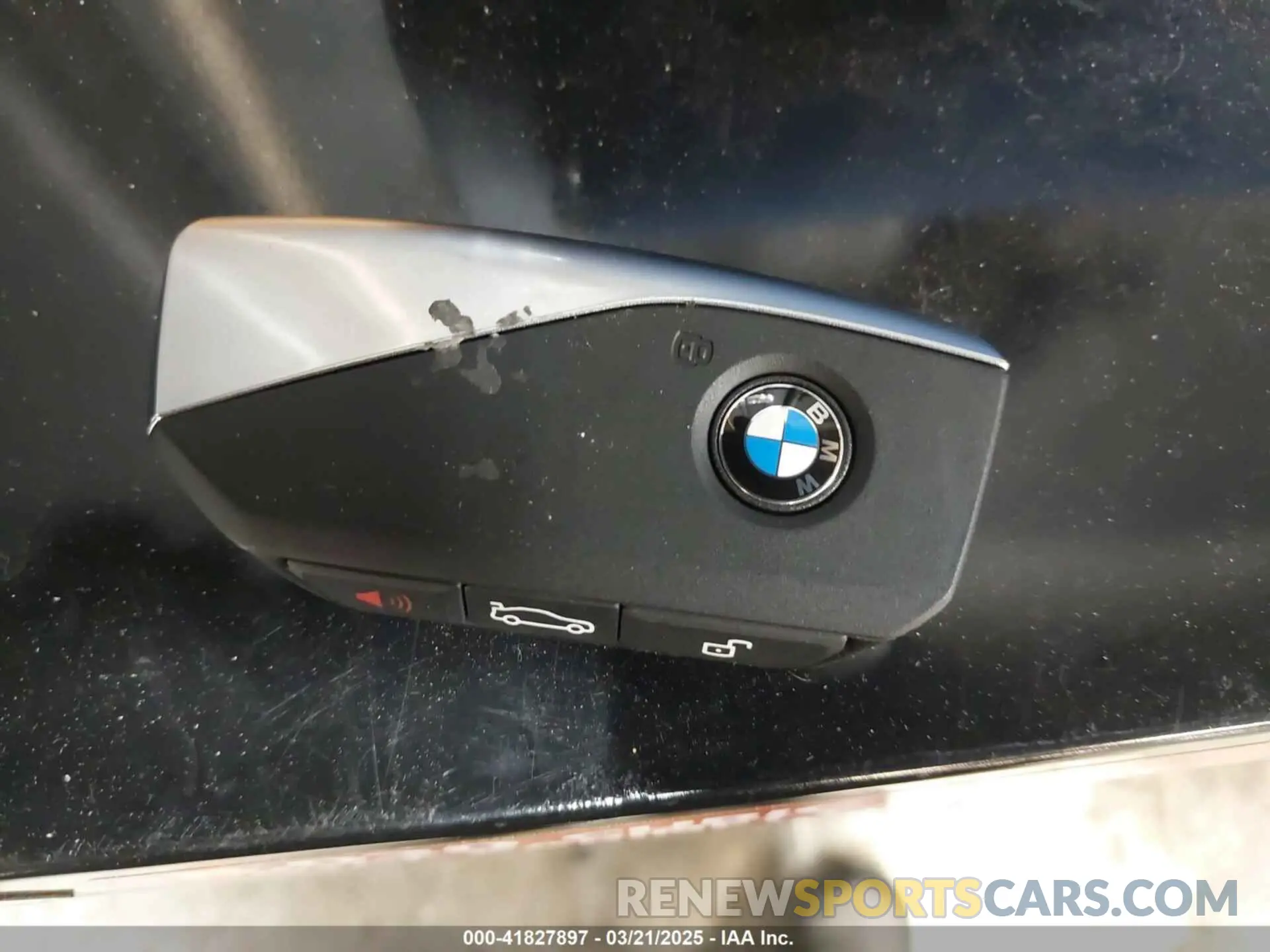 11 Photograph of a damaged car 5UX33EX04S9Z44291 BMW X6 2025