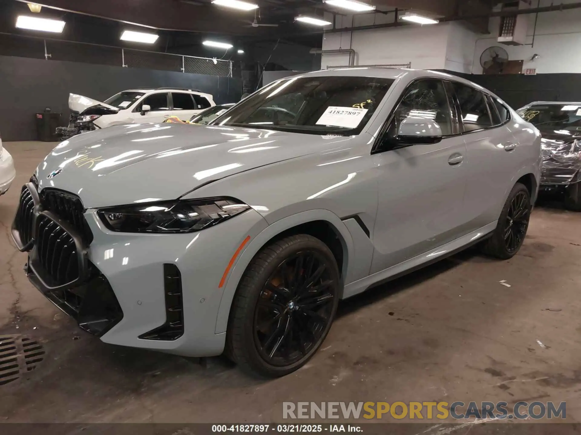 2 Photograph of a damaged car 5UX33EX04S9Z44291 BMW X6 2025