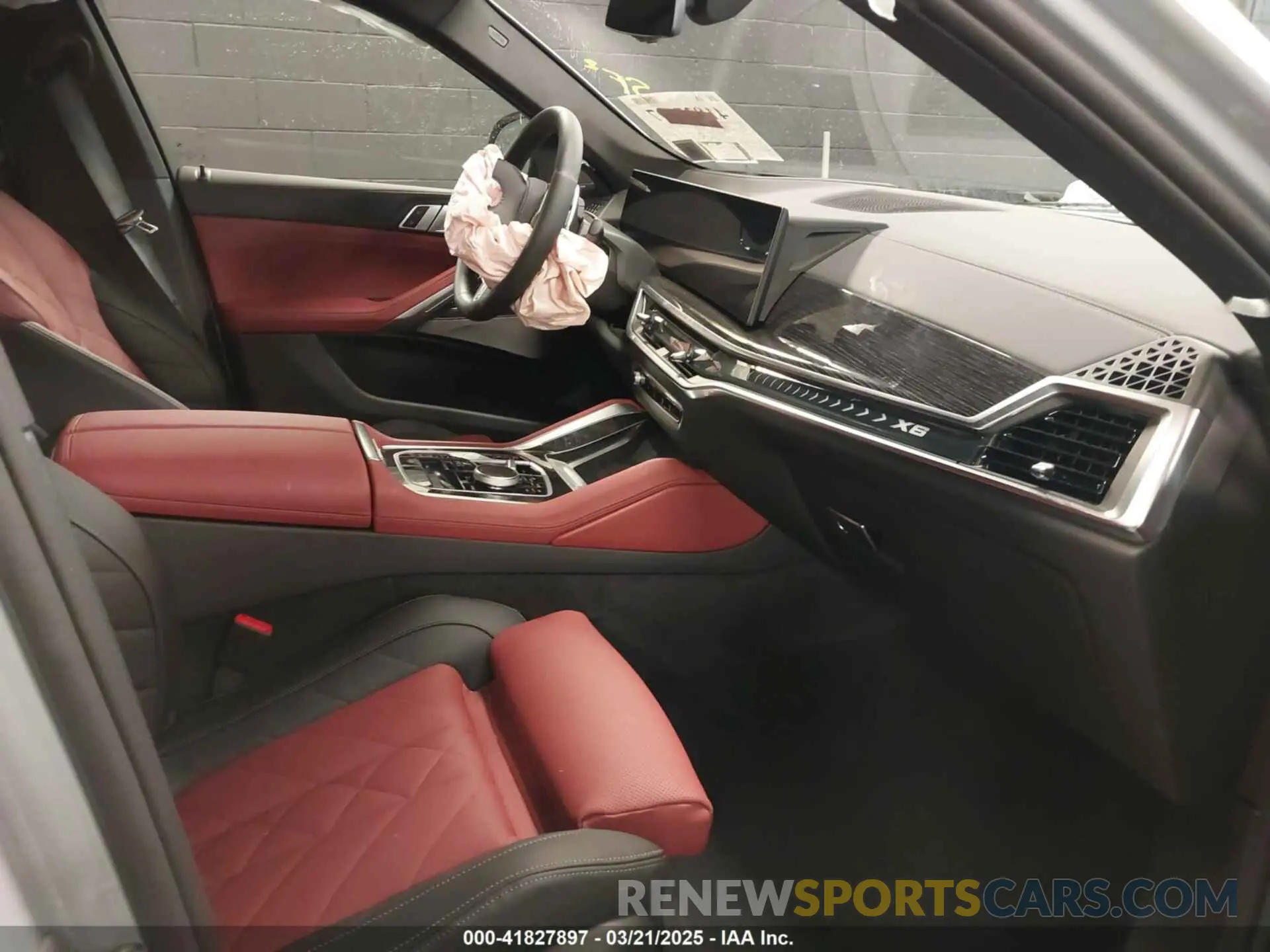 5 Photograph of a damaged car 5UX33EX04S9Z44291 BMW X6 2025