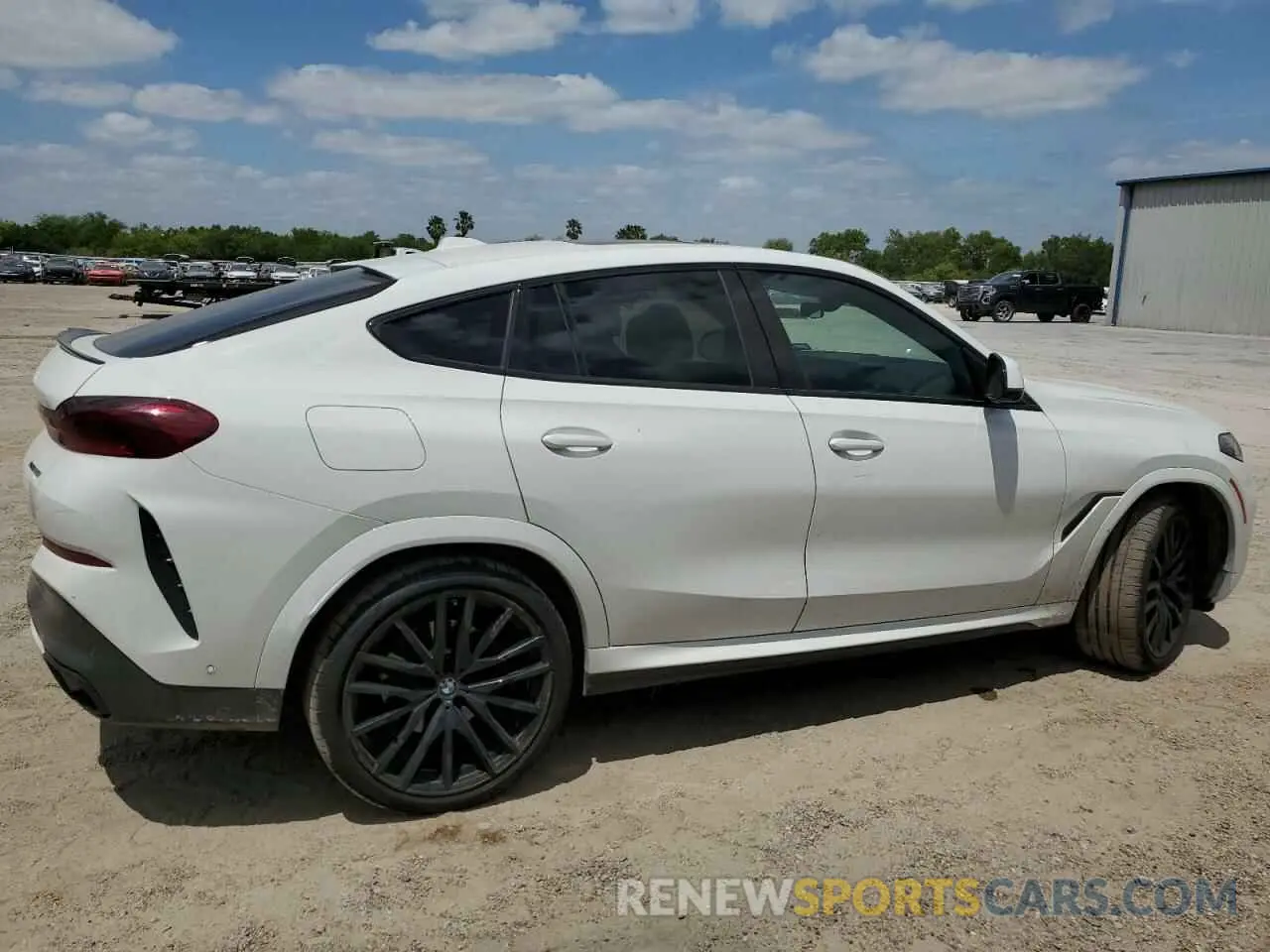 3 Photograph of a damaged car 5UX33EX05S9W42203 BMW X6 2025