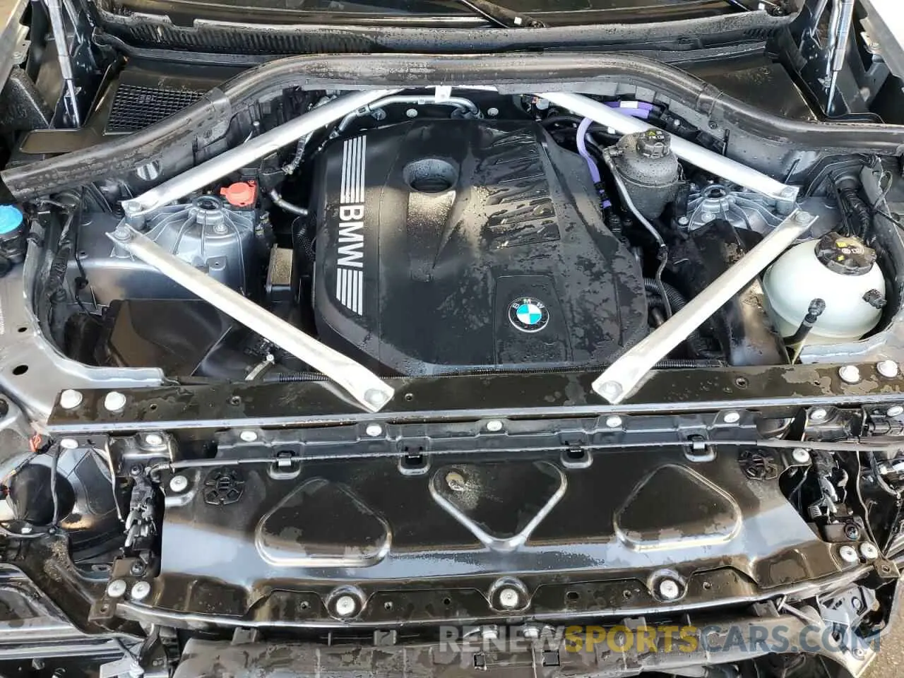 12 Photograph of a damaged car 5UX33EX06S9X36591 BMW X6 2025