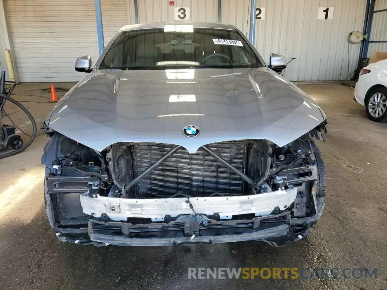 5 Photograph of a damaged car 5UX33EX06S9X36591 BMW X6 2025