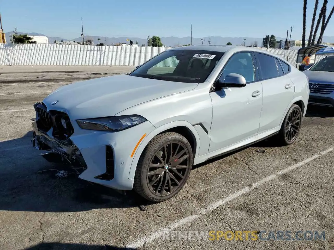 1 Photograph of a damaged car 5UX33EX07S9Y53337 BMW X6 2025