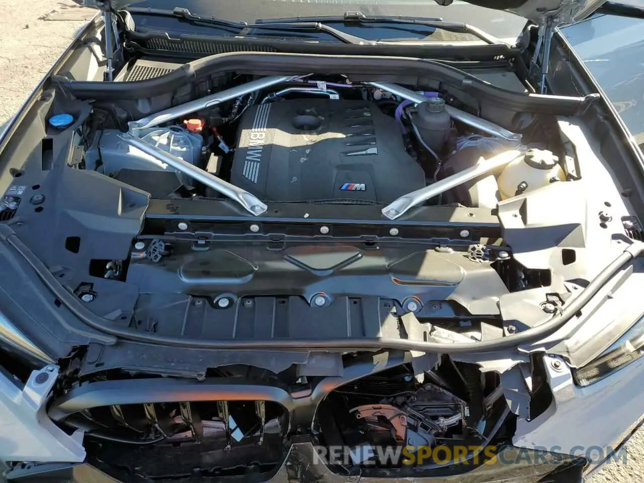 12 Photograph of a damaged car 5UX33EX07S9Y53337 BMW X6 2025