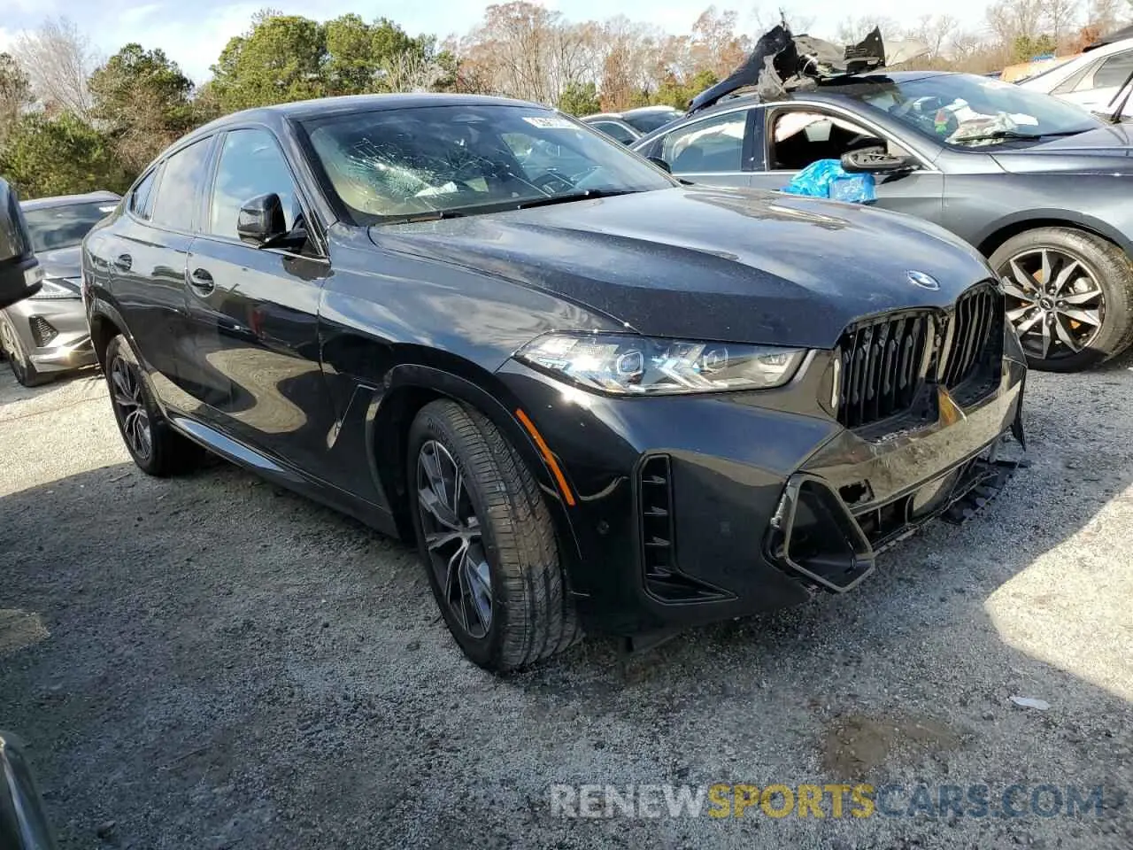 4 Photograph of a damaged car 5UX33EX08S9X62545 BMW X6 2025