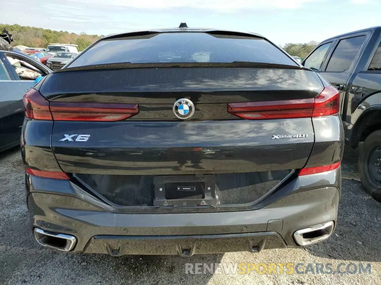 6 Photograph of a damaged car 5UX33EX08S9X62545 BMW X6 2025