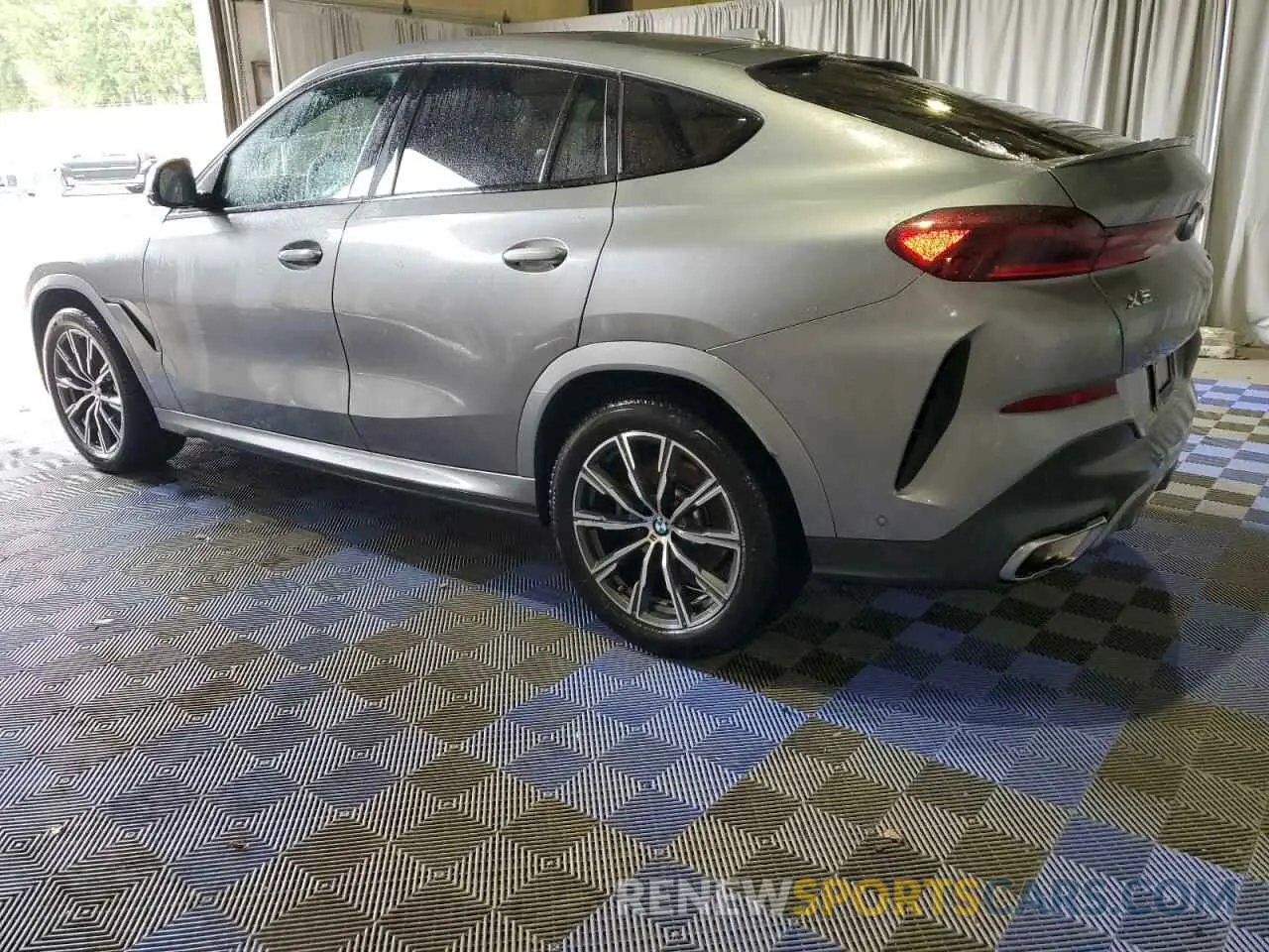 2 Photograph of a damaged car 5UX33EX09S9W72711 BMW X6 2025