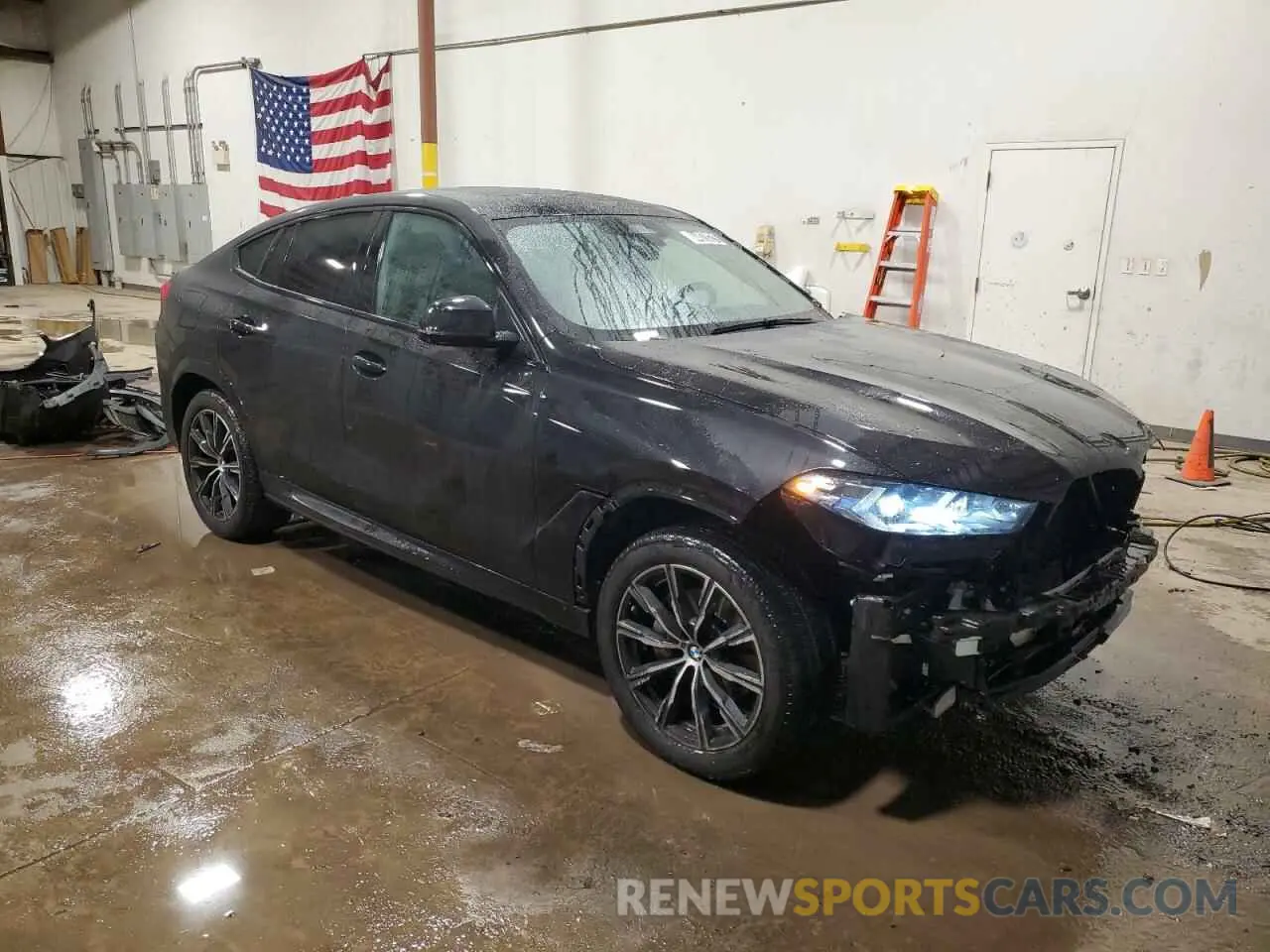 4 Photograph of a damaged car 5UX33EX09S9X20241 BMW X6 2025