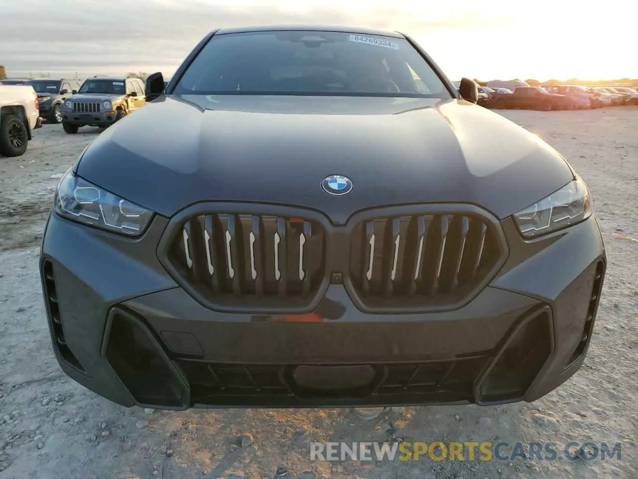 5 Photograph of a damaged car 5UX33EX09S9Y26463 BMW X6 2025