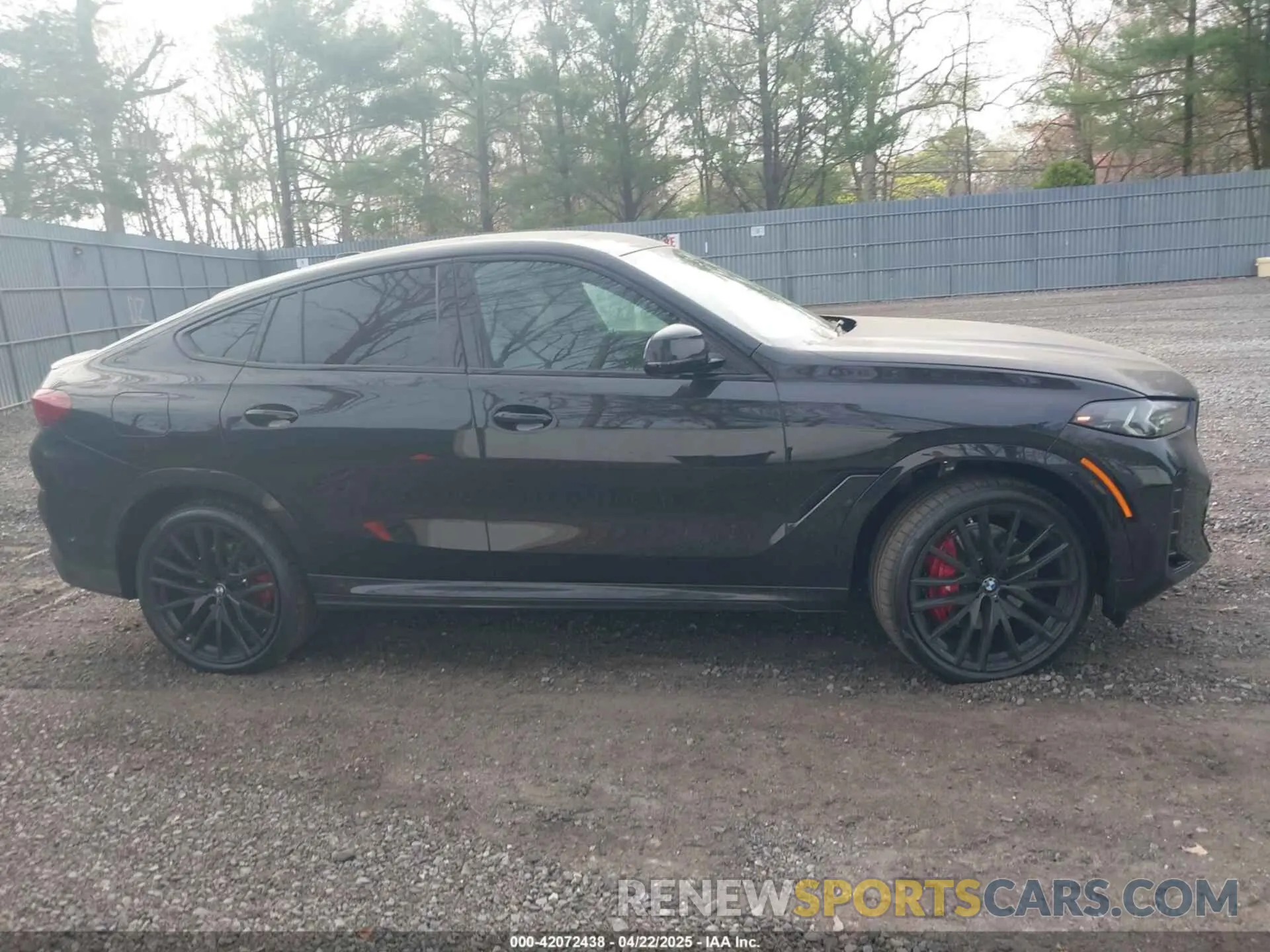 13 Photograph of a damaged car 5UX33EX09S9Y89594 BMW X6 2025