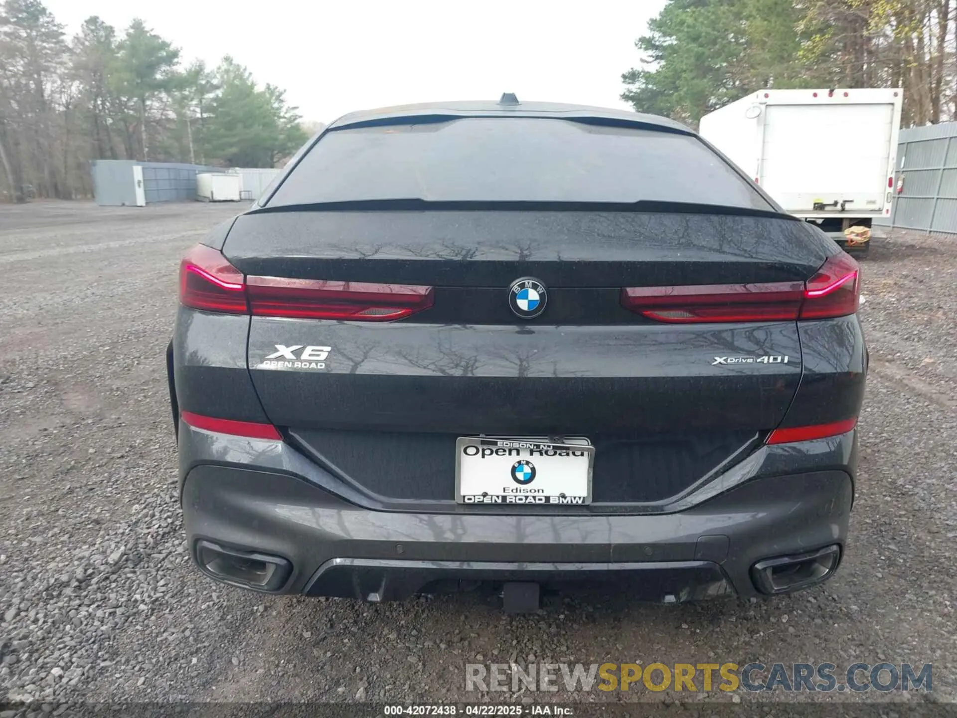 16 Photograph of a damaged car 5UX33EX09S9Y89594 BMW X6 2025