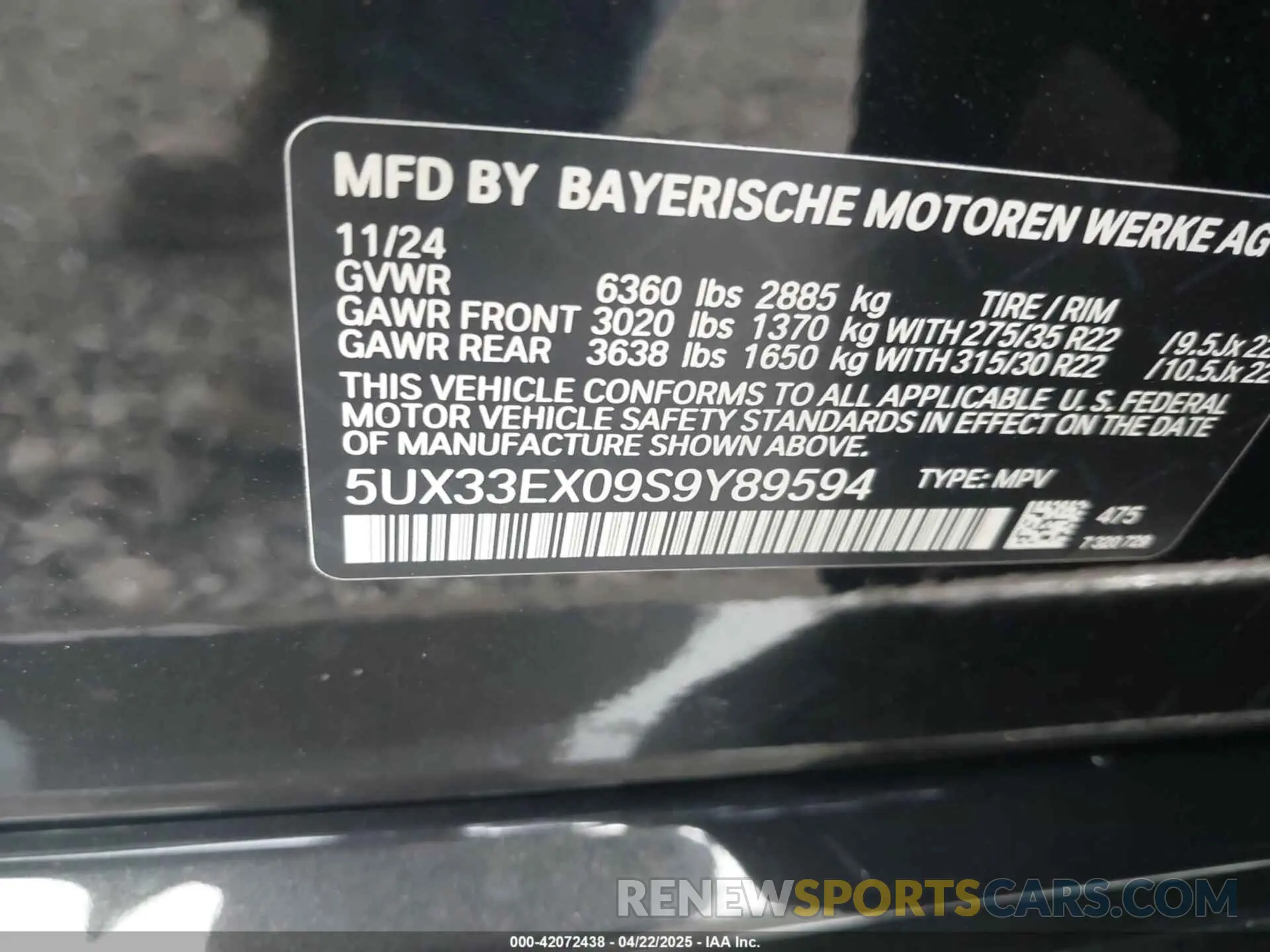 9 Photograph of a damaged car 5UX33EX09S9Y89594 BMW X6 2025
