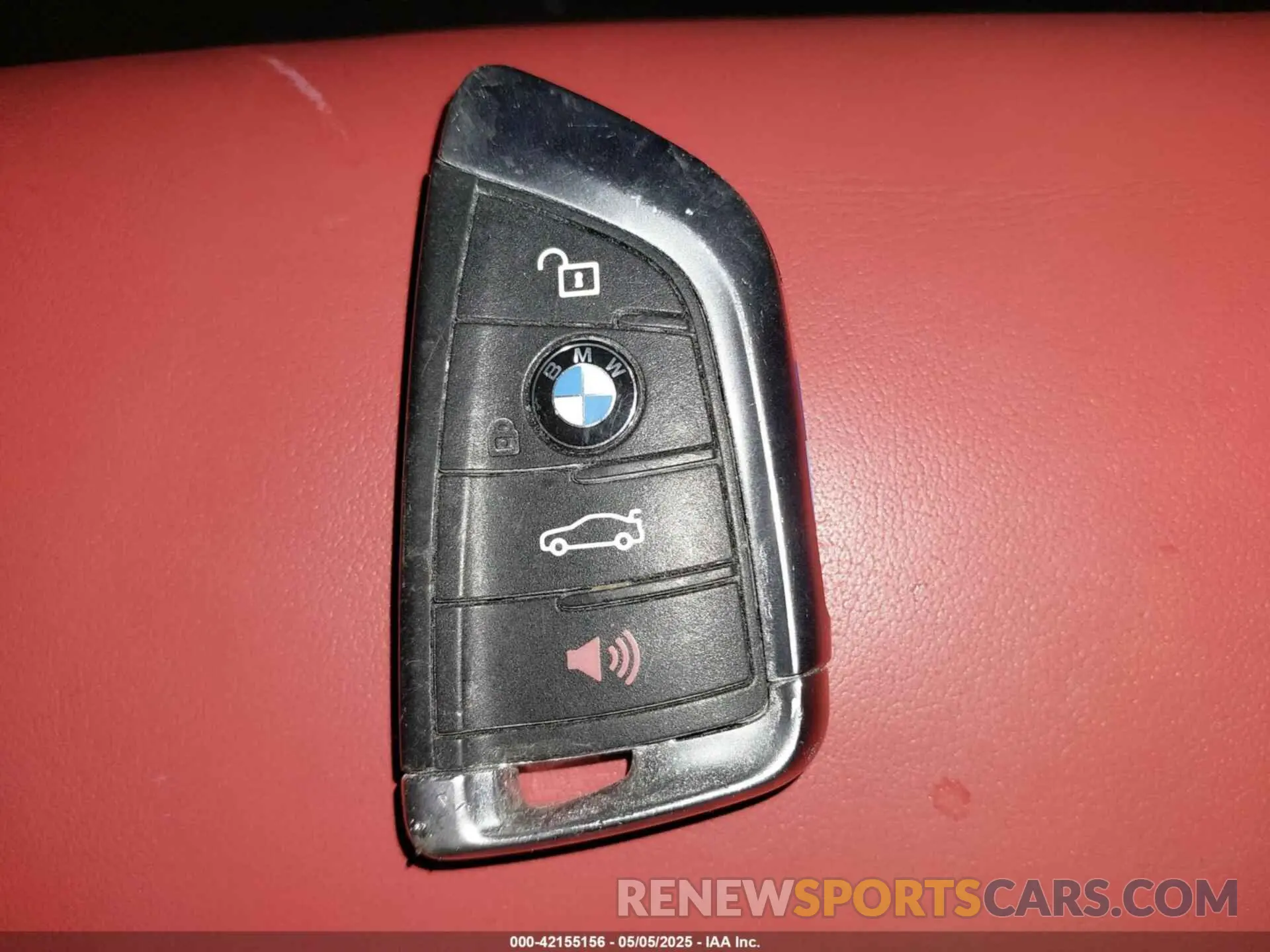 11 Photograph of a damaged car 5YMKW8C54K0Y75055 BMW X6 M 2019