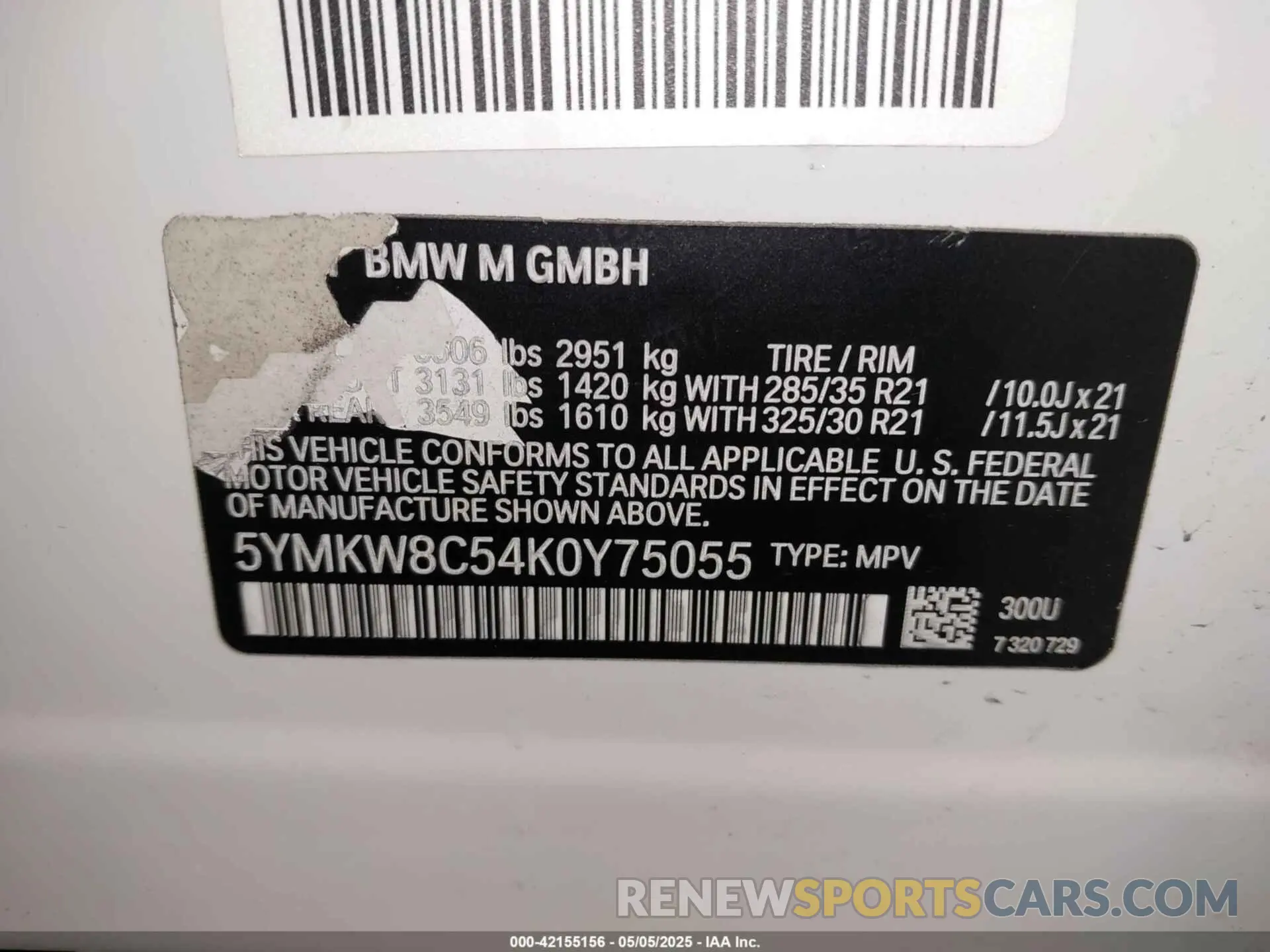 9 Photograph of a damaged car 5YMKW8C54K0Y75055 BMW X6 M 2019