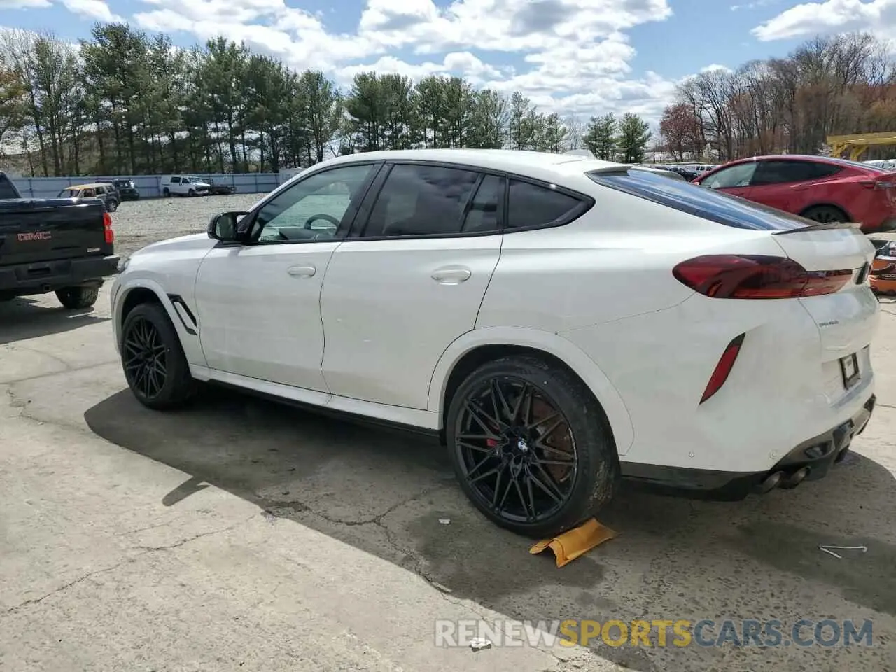 2 Photograph of a damaged car 5YM23ET03R9U27987 BMW X6 M COMPE 2024