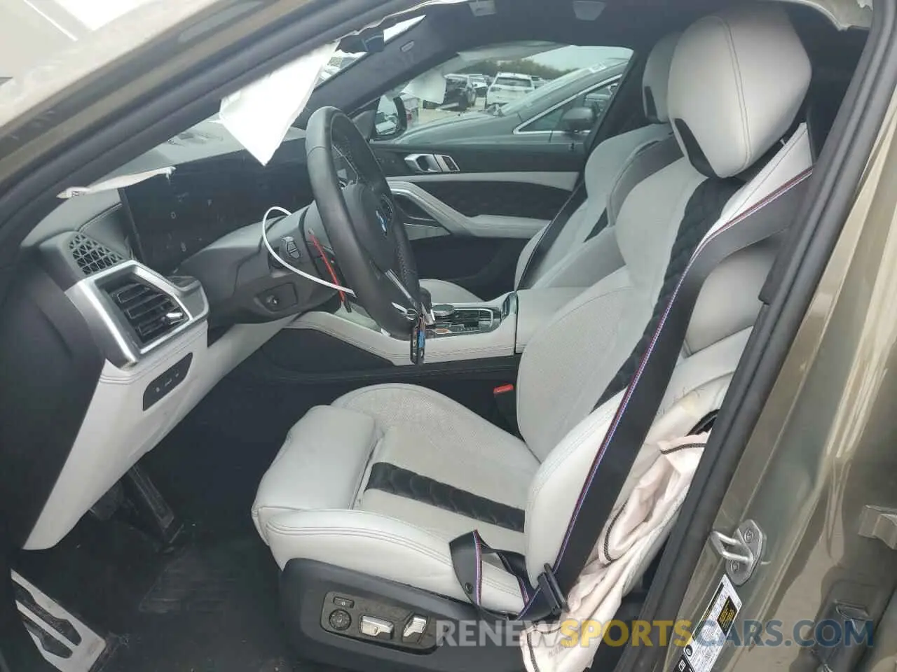 7 Photograph of a damaged car 5YM23ET09R9V38124 BMW X6 M COMPE 2024