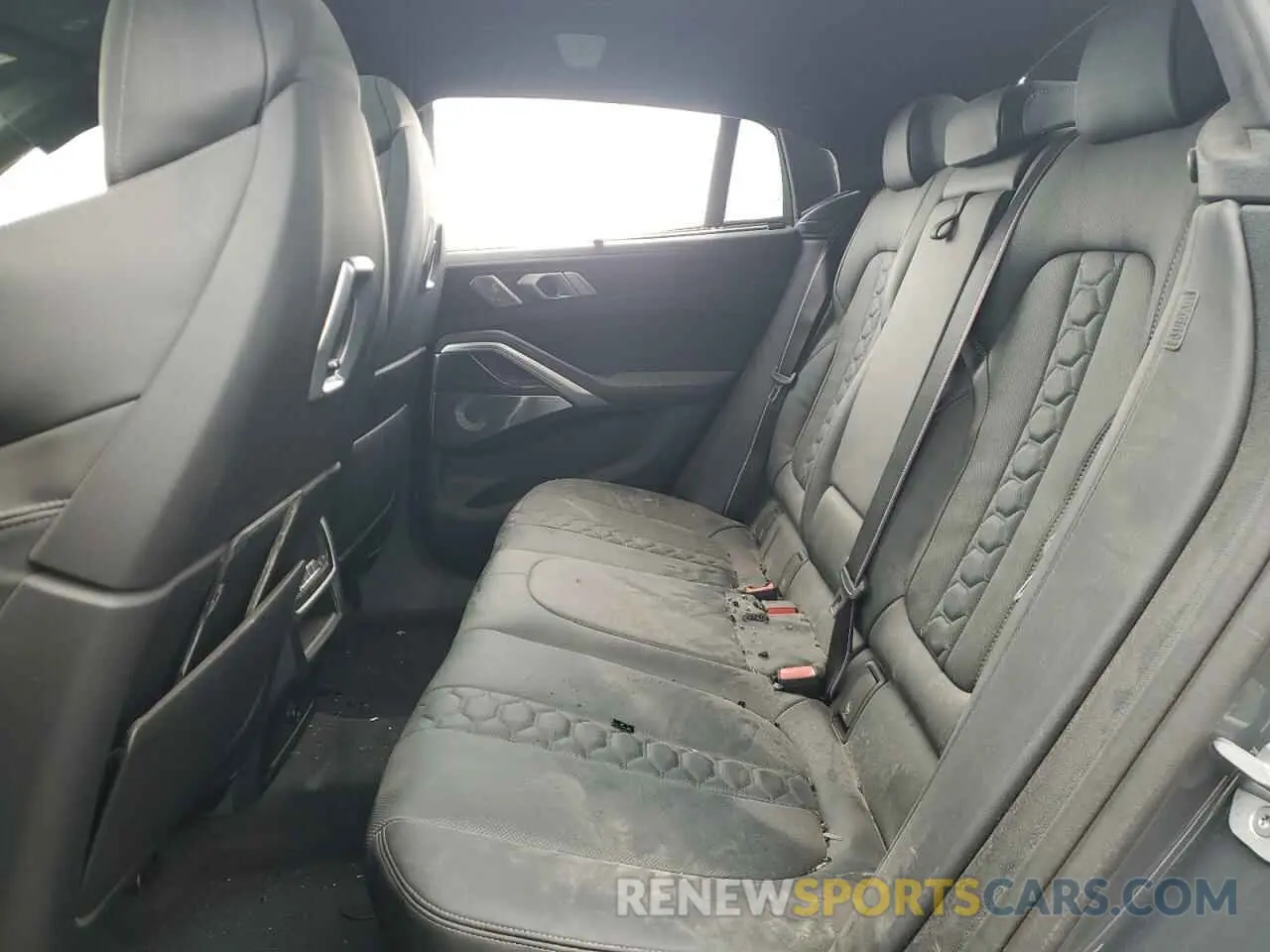 10 Photograph of a damaged car 5YM23ET03S9Y65382 BMW X6 M COMPE 2025