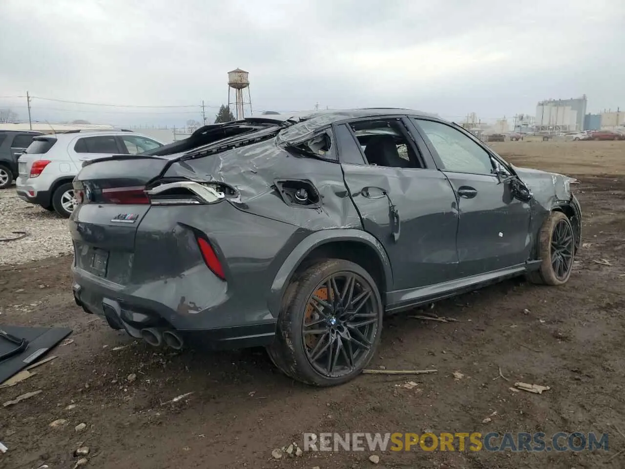 3 Photograph of a damaged car 5YM23ET03S9Y65382 BMW X6 M COMPE 2025