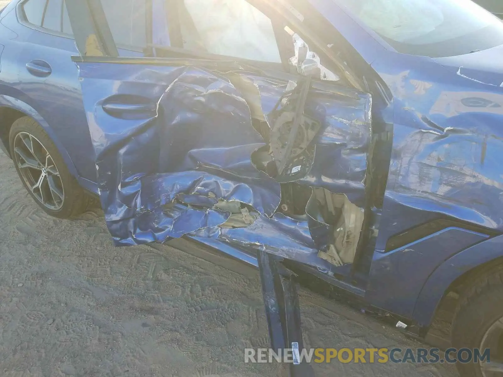 9 Photograph of a damaged car 5UXCY8C04L9B13838 BMW X6 M50I 2020