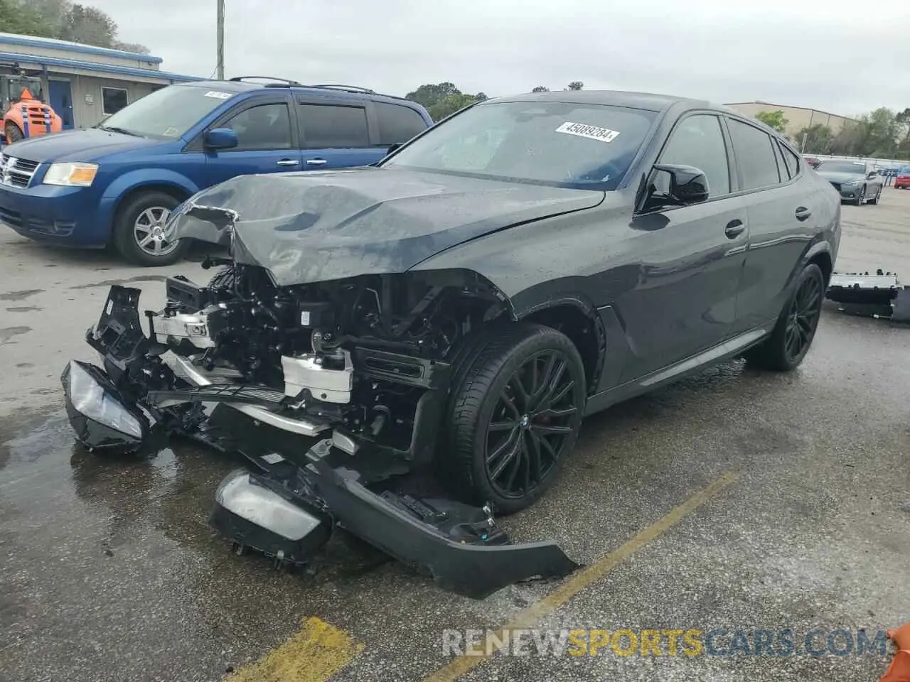 1 Photograph of a damaged car 5UX43EX03R9T35305 BMW X6 M60I 2024
