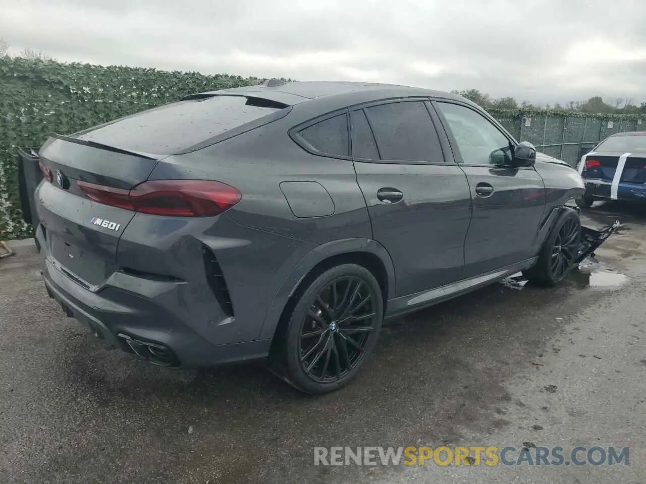 3 Photograph of a damaged car 5UX43EX03R9T35305 BMW X6 M60I 2024