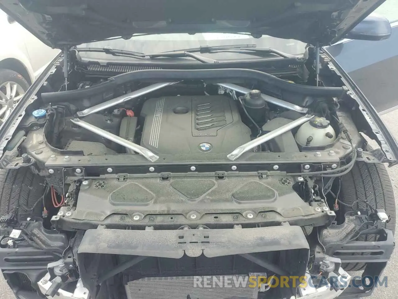12 Photograph of a damaged car 5UXCW2C50KL089924 BMW X7 2019