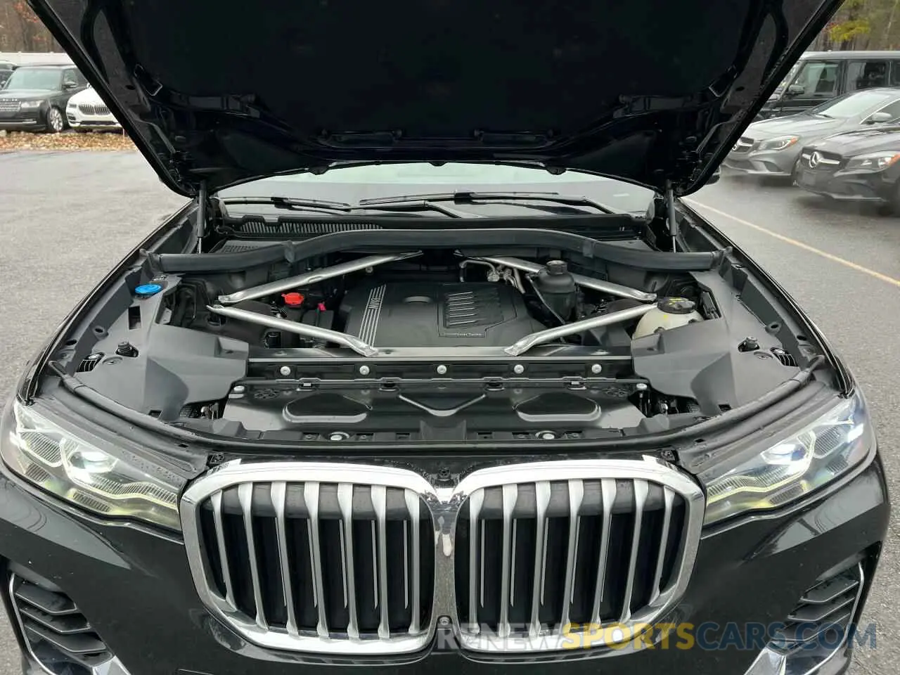 8 Photograph of a damaged car 5UXCW2C51KL083601 BMW X7 2019