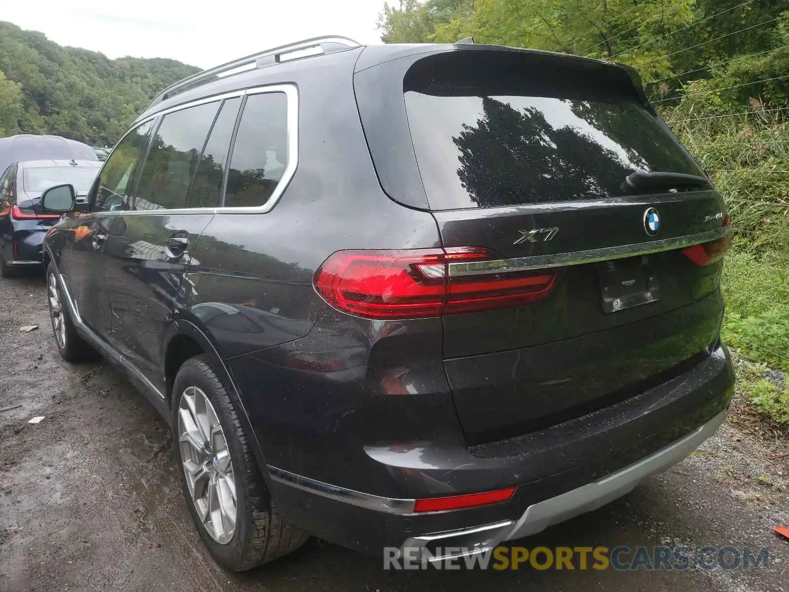 3 Photograph of a damaged car 5UXCW2C51KL087809 BMW X7 2019