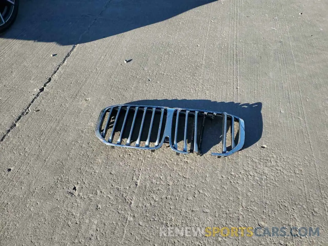 13 Photograph of a damaged car 5UXCW2C52KL089472 BMW X7 2019