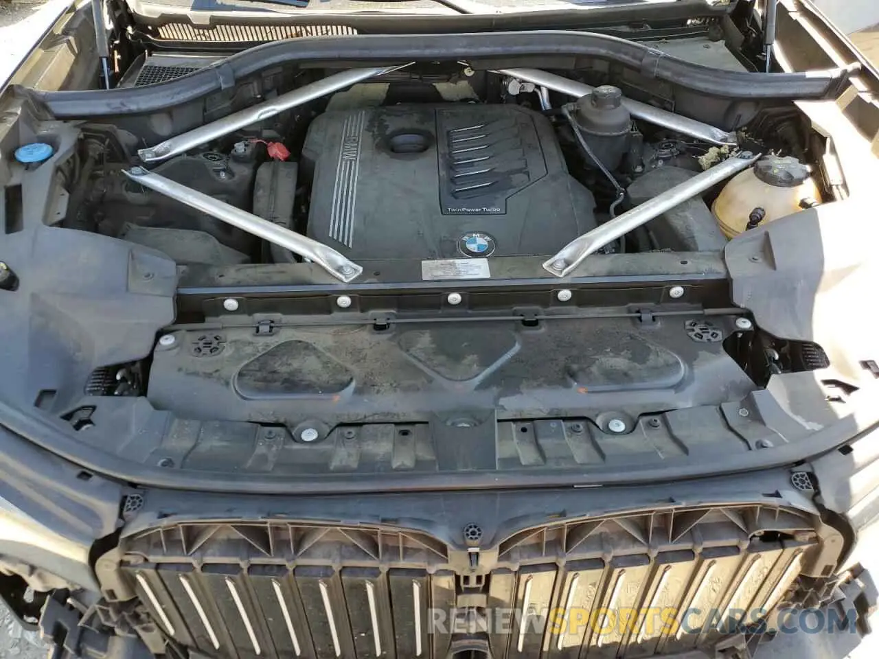 12 Photograph of a damaged car 5UXCW2C53KL082112 BMW X7 2019