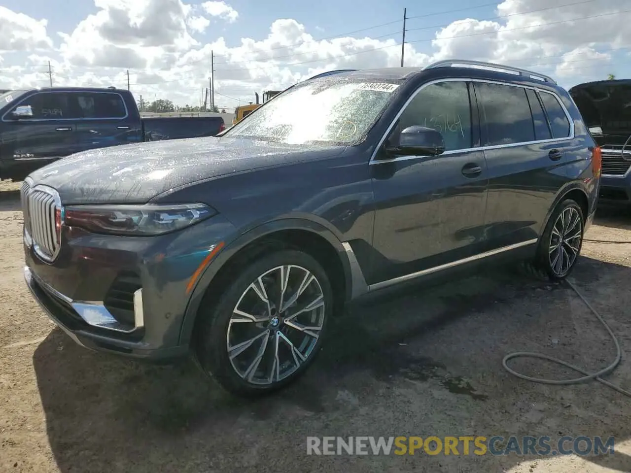 1 Photograph of a damaged car 5UXCW2C53KL085477 BMW X7 2019