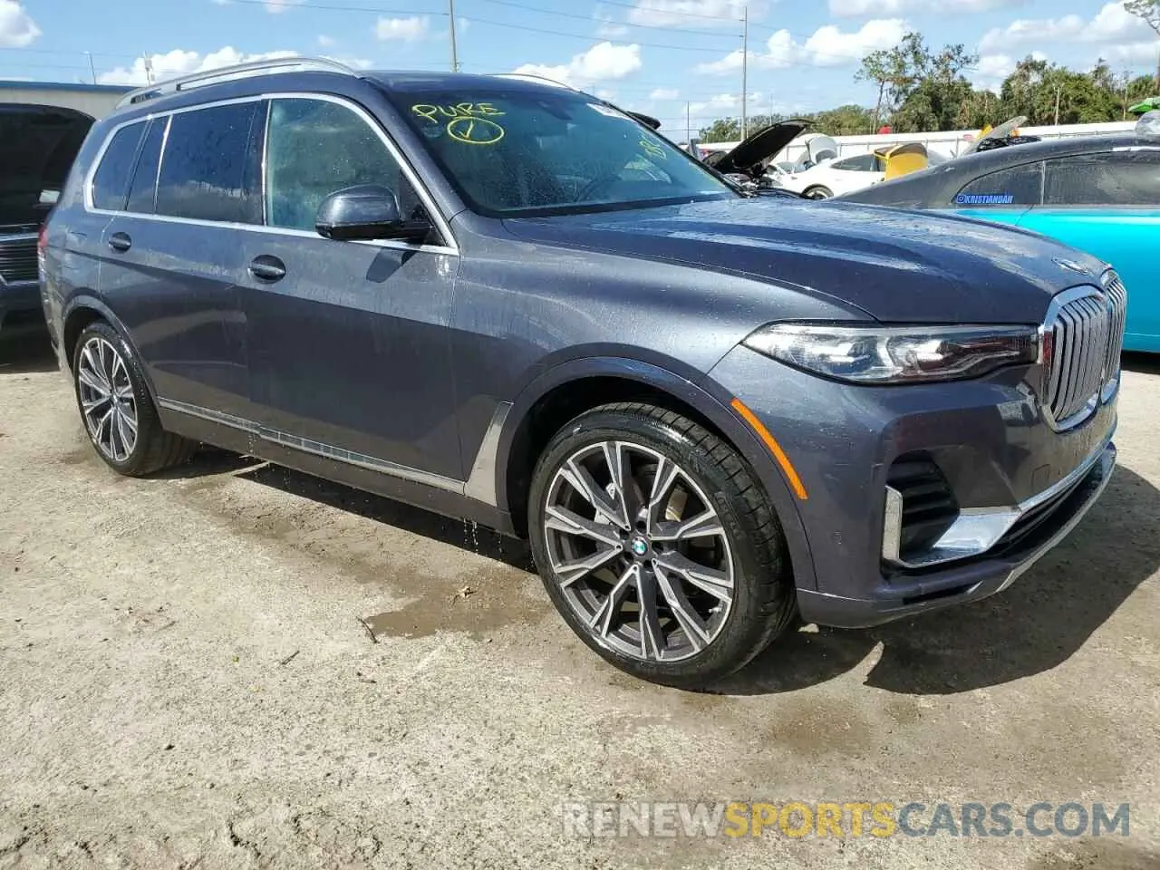 4 Photograph of a damaged car 5UXCW2C53KL085477 BMW X7 2019