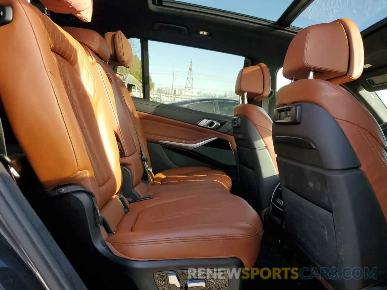 11 Photograph of a damaged car 5UXCW2C53KL086449 BMW X7 2019