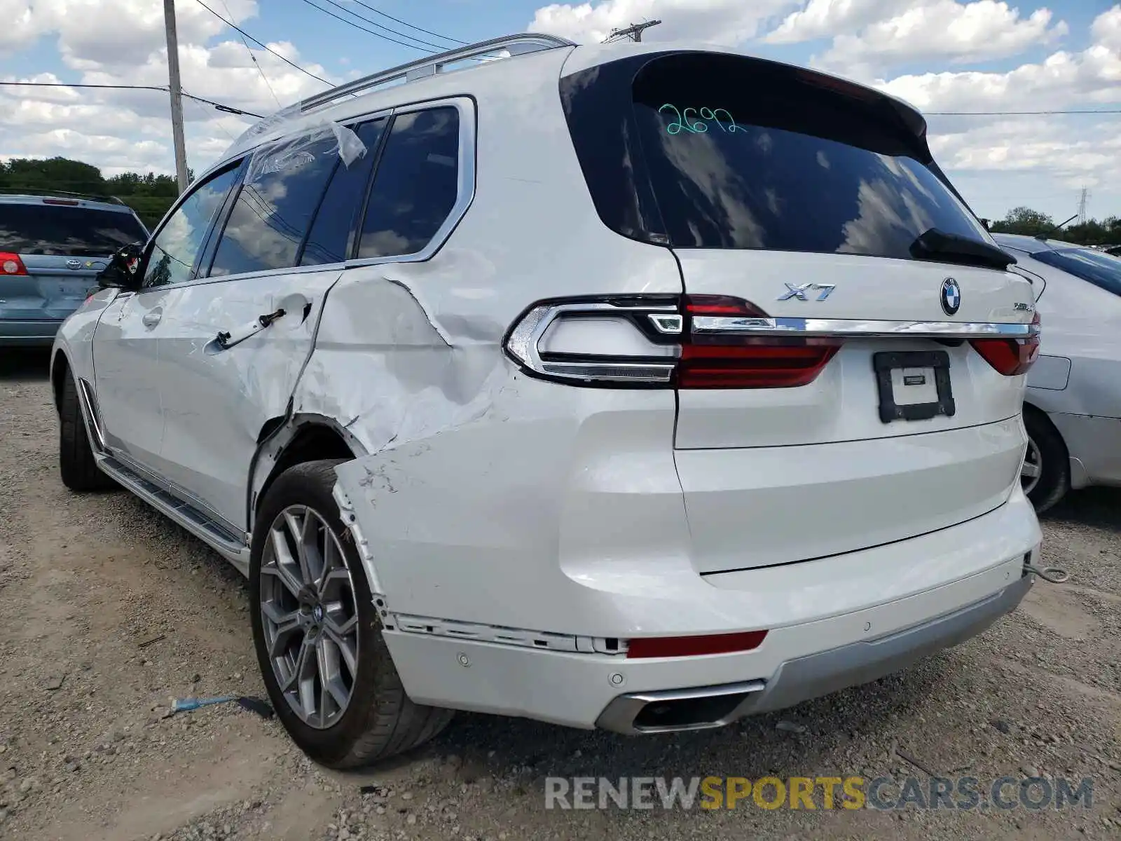 3 Photograph of a damaged car 5UXCW2C54KL081969 BMW X7 2019