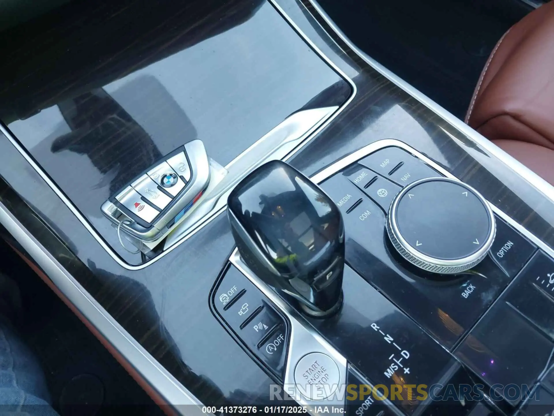 11 Photograph of a damaged car 5UXCW2C54KL082426 BMW X7 2019