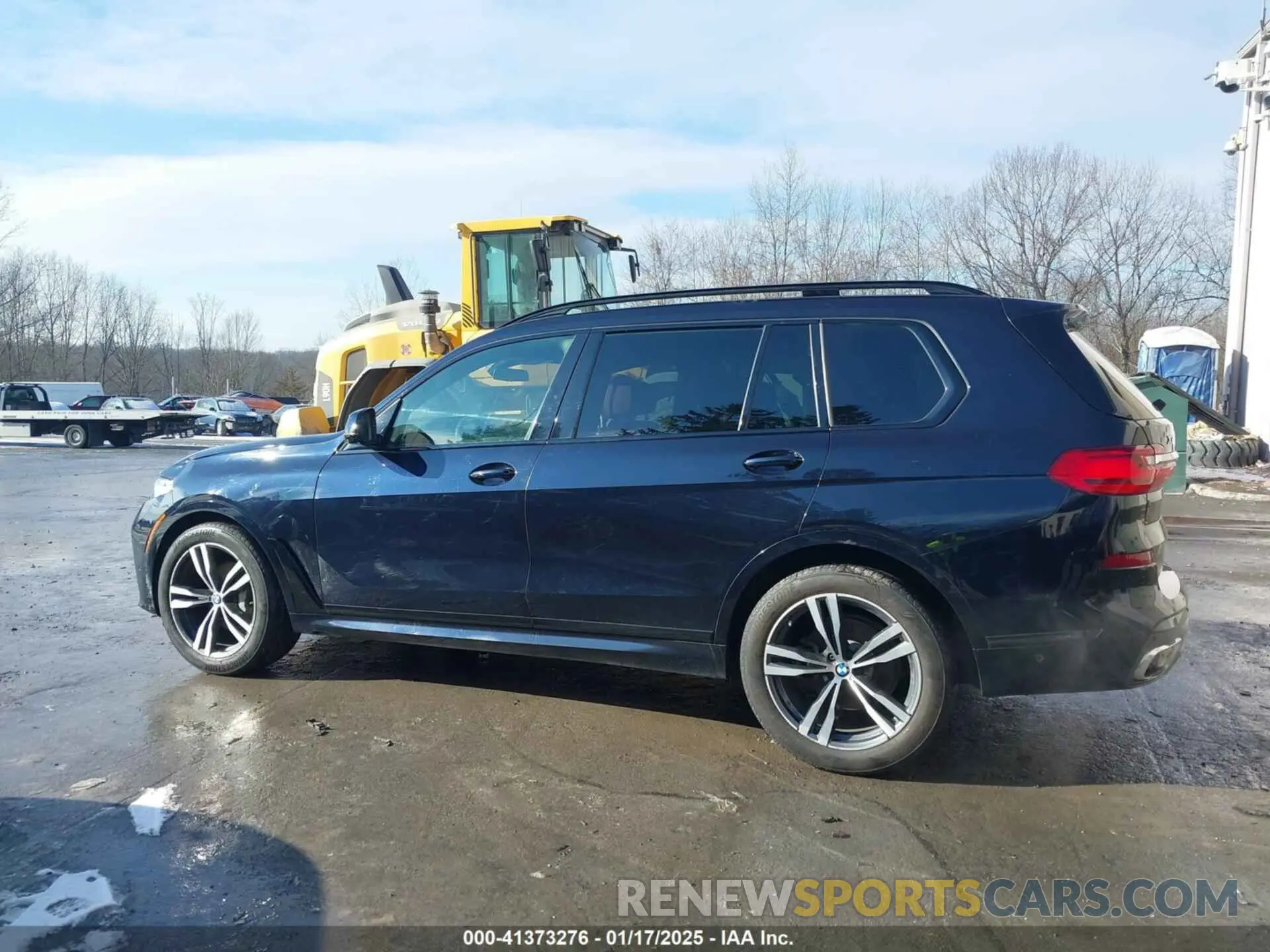 14 Photograph of a damaged car 5UXCW2C54KL082426 BMW X7 2019