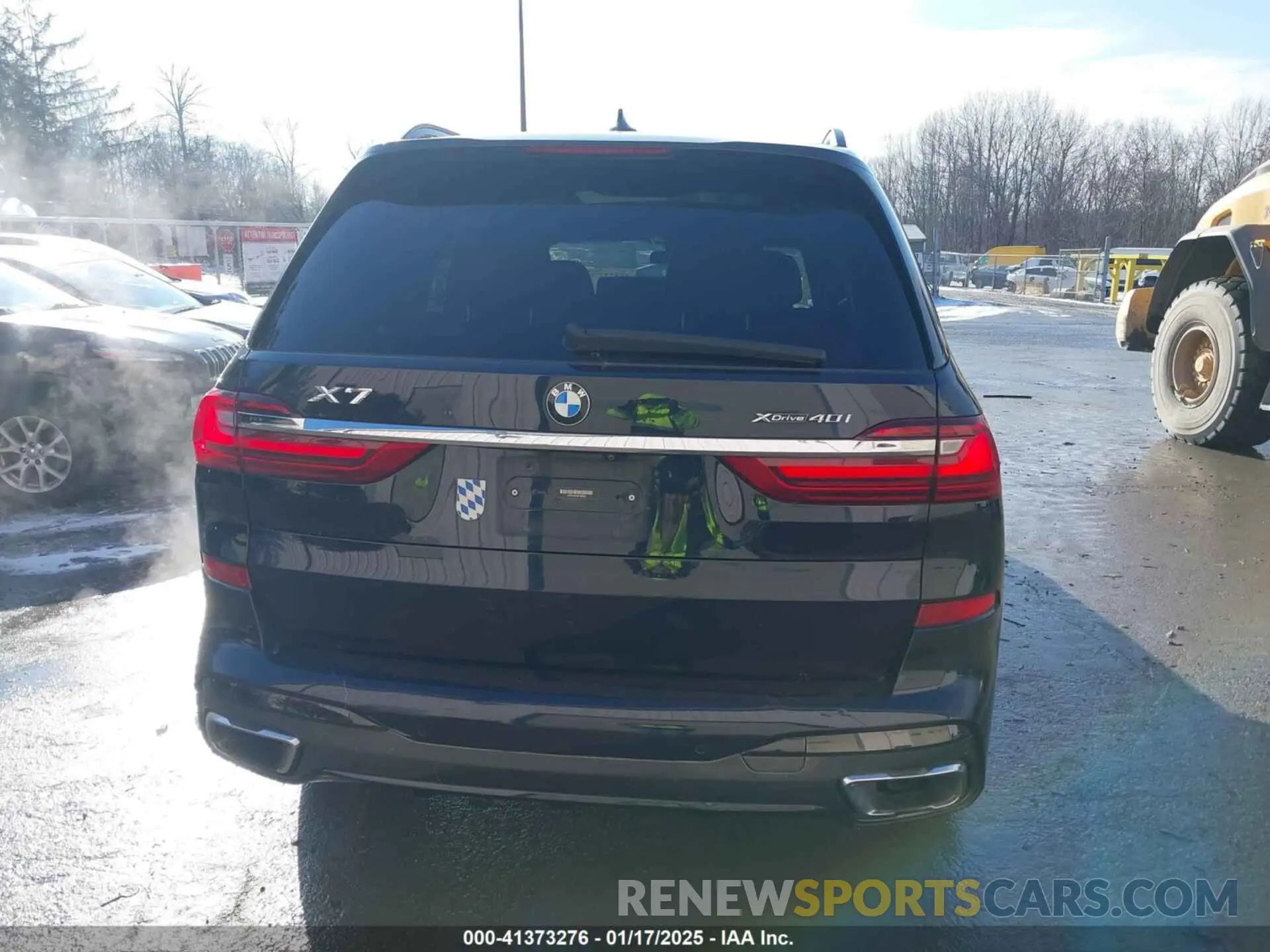 16 Photograph of a damaged car 5UXCW2C54KL082426 BMW X7 2019