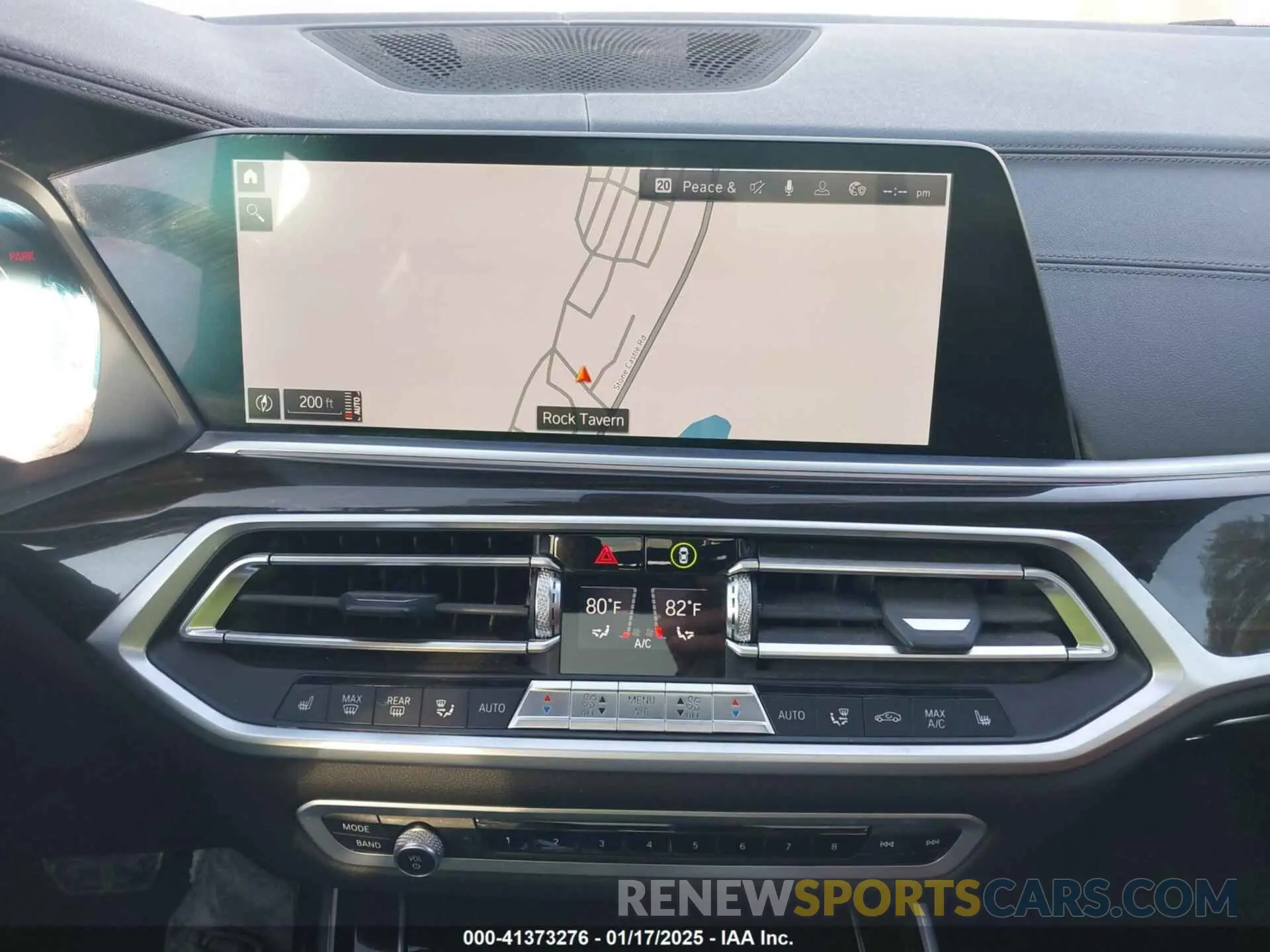 17 Photograph of a damaged car 5UXCW2C54KL082426 BMW X7 2019