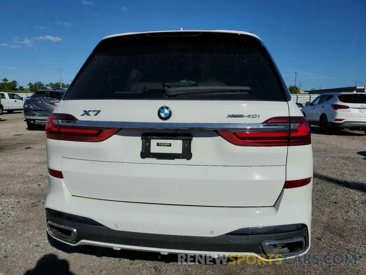 6 Photograph of a damaged car 5UXCW2C55KL081477 BMW X7 2019