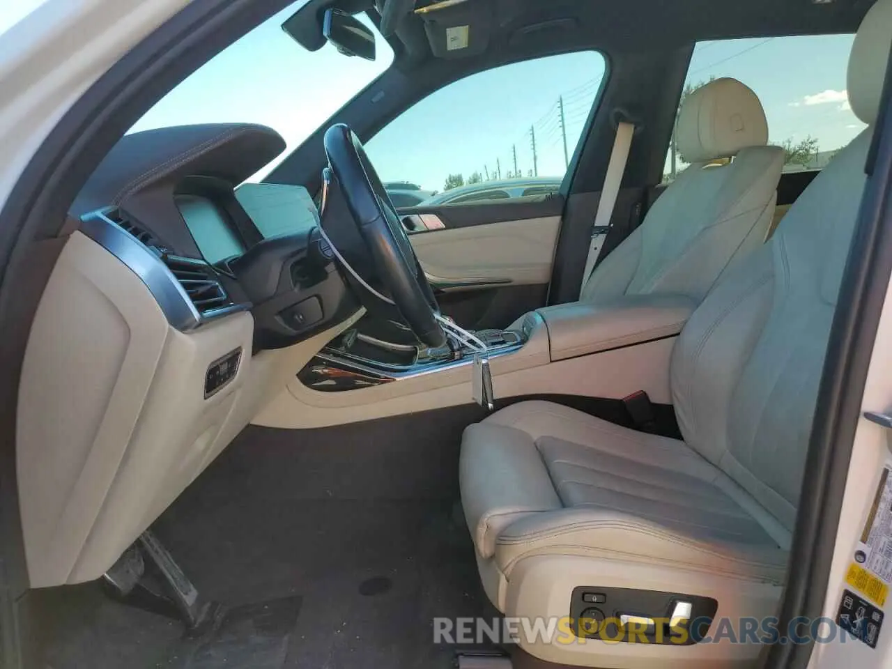 7 Photograph of a damaged car 5UXCW2C55KL081477 BMW X7 2019