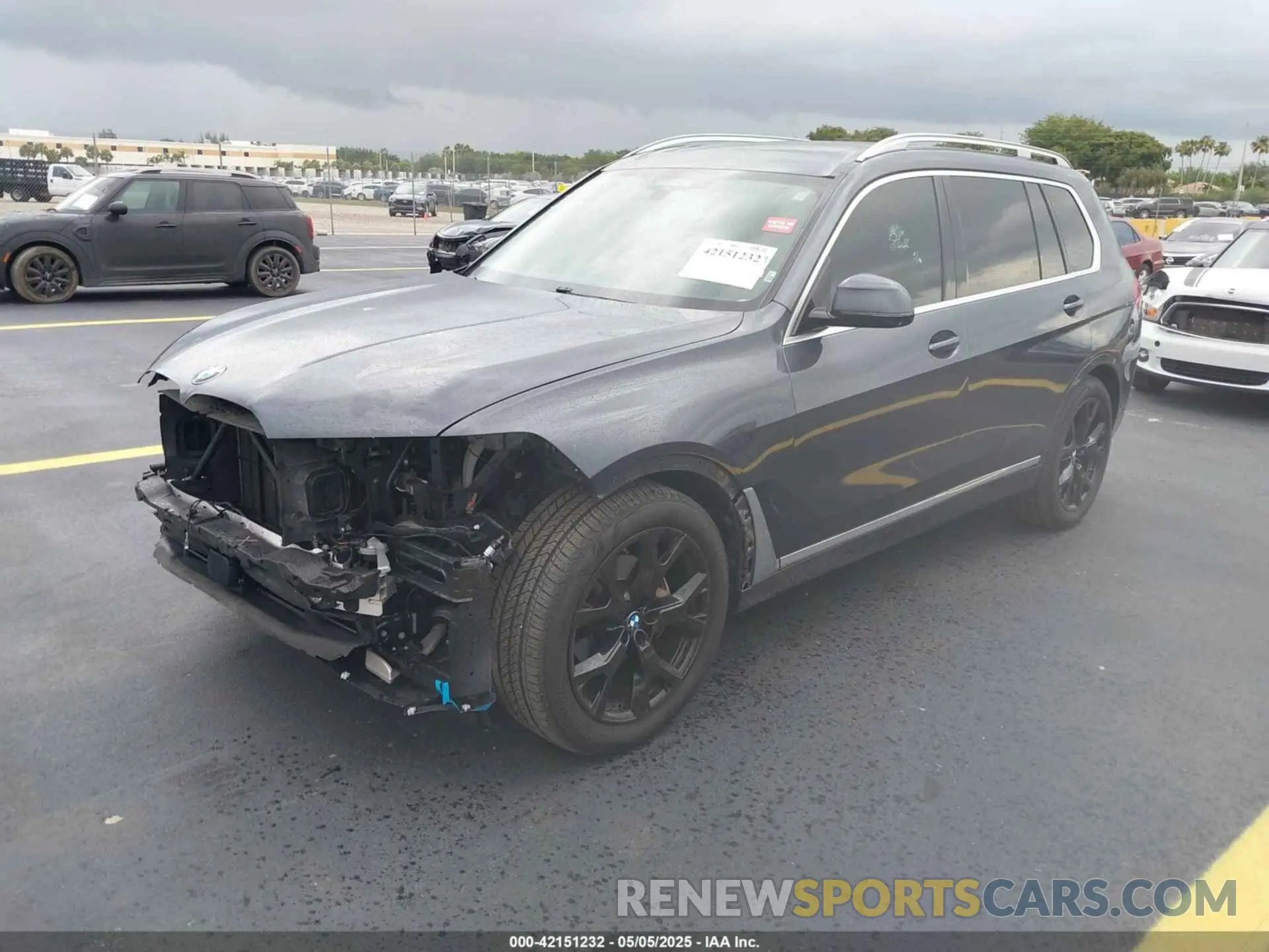 2 Photograph of a damaged car 5UXCW2C56KL081312 BMW X7 2019