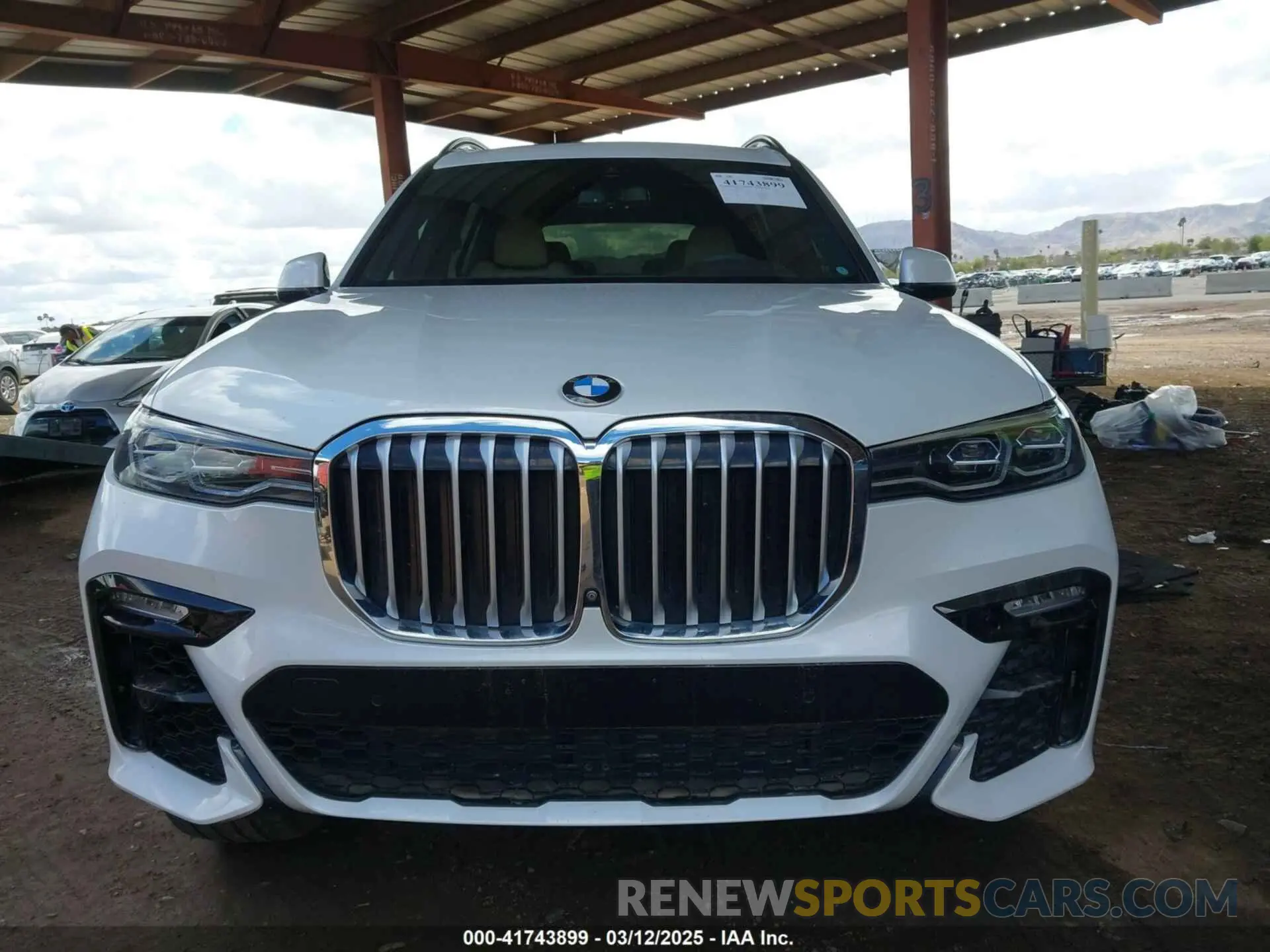 13 Photograph of a damaged car 5UXCW2C56KL083156 BMW X7 2019