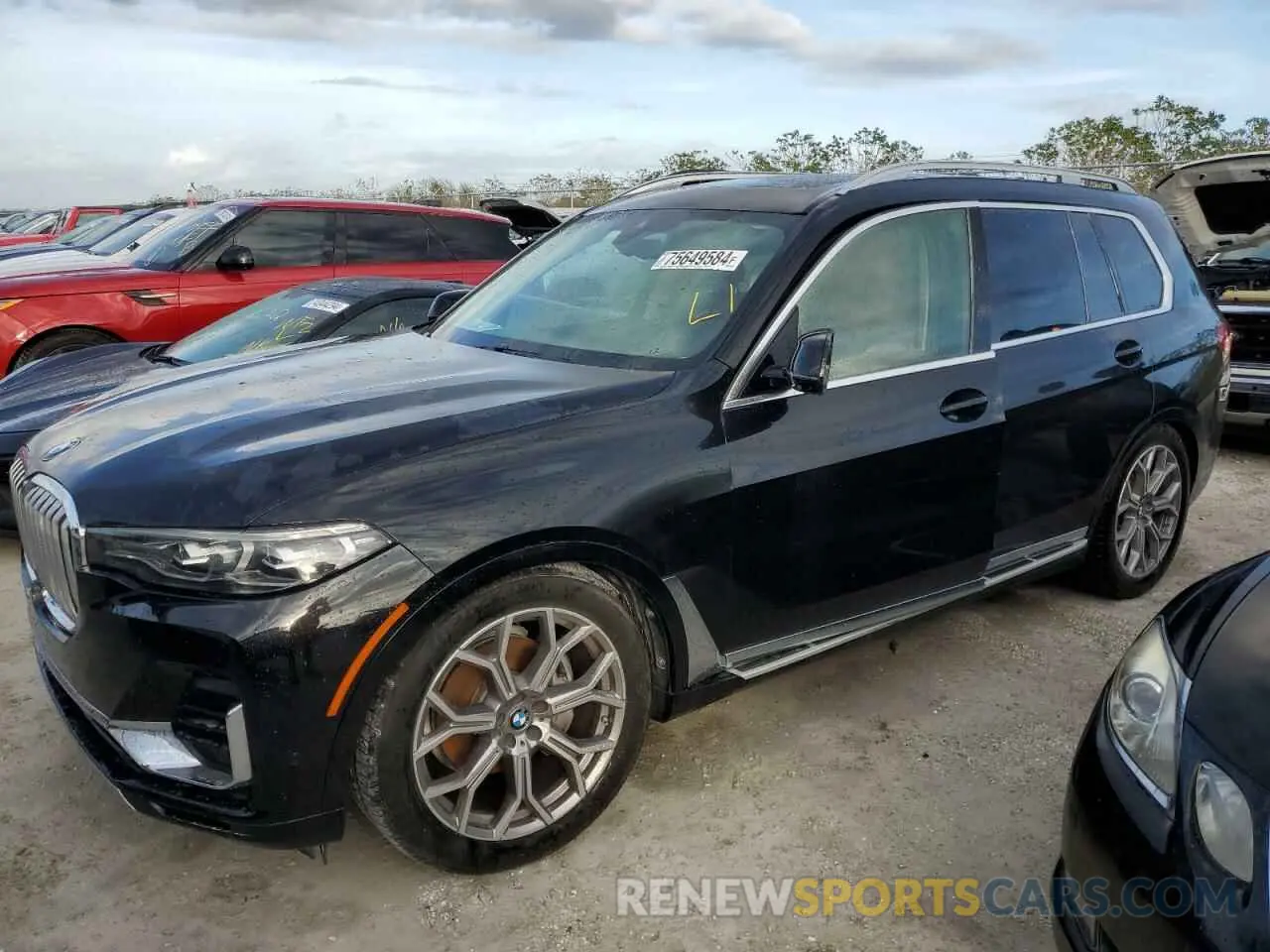 1 Photograph of a damaged car 5UXCW2C56KL083383 BMW X7 2019