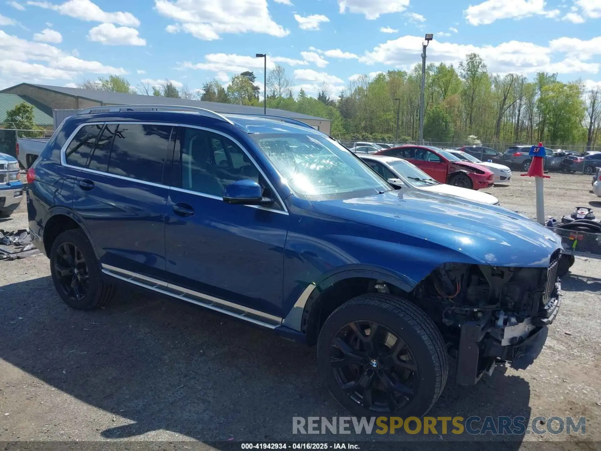 1 Photograph of a damaged car 5UXCW2C56KL083870 BMW X7 2019