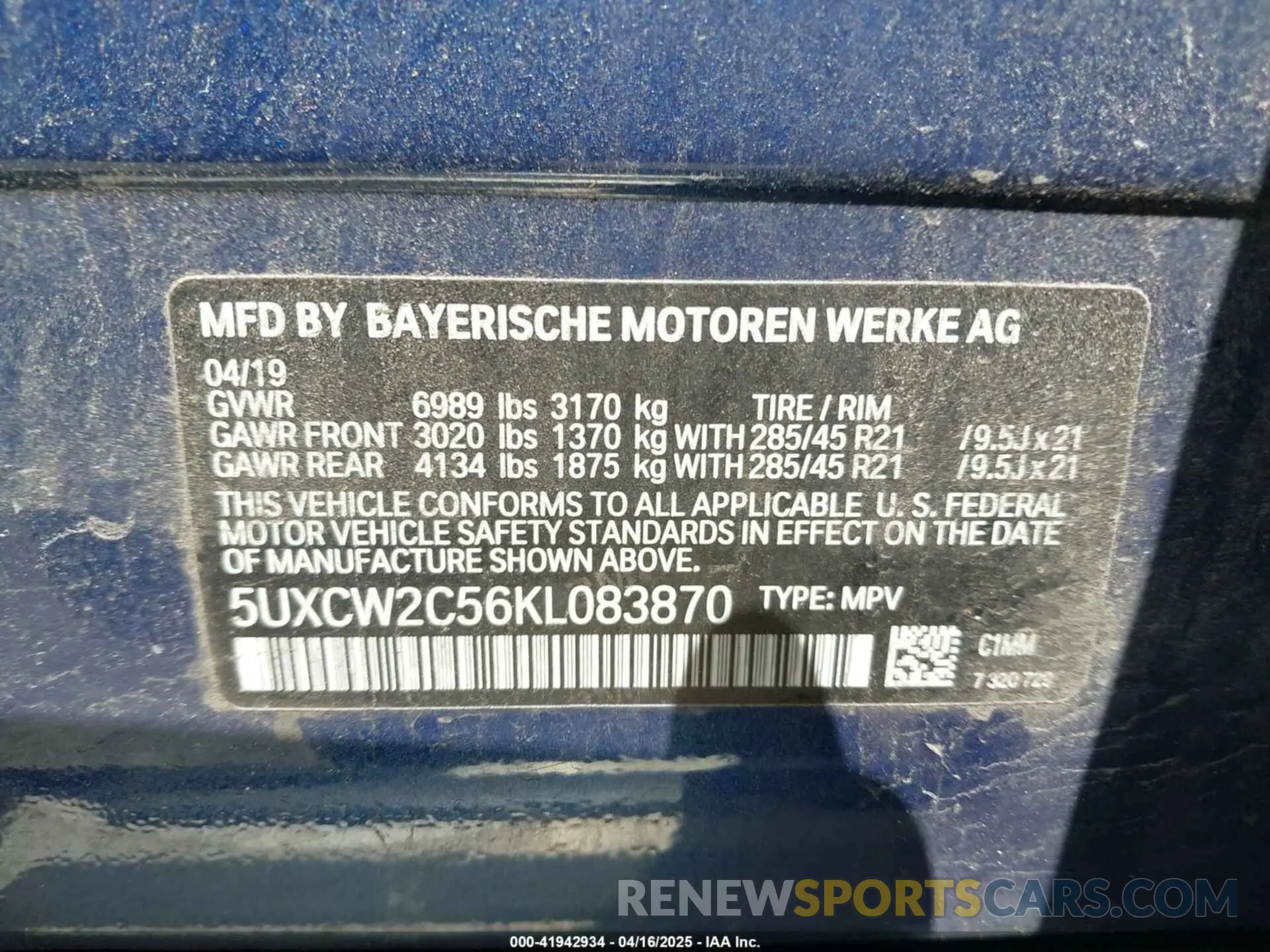 9 Photograph of a damaged car 5UXCW2C56KL083870 BMW X7 2019