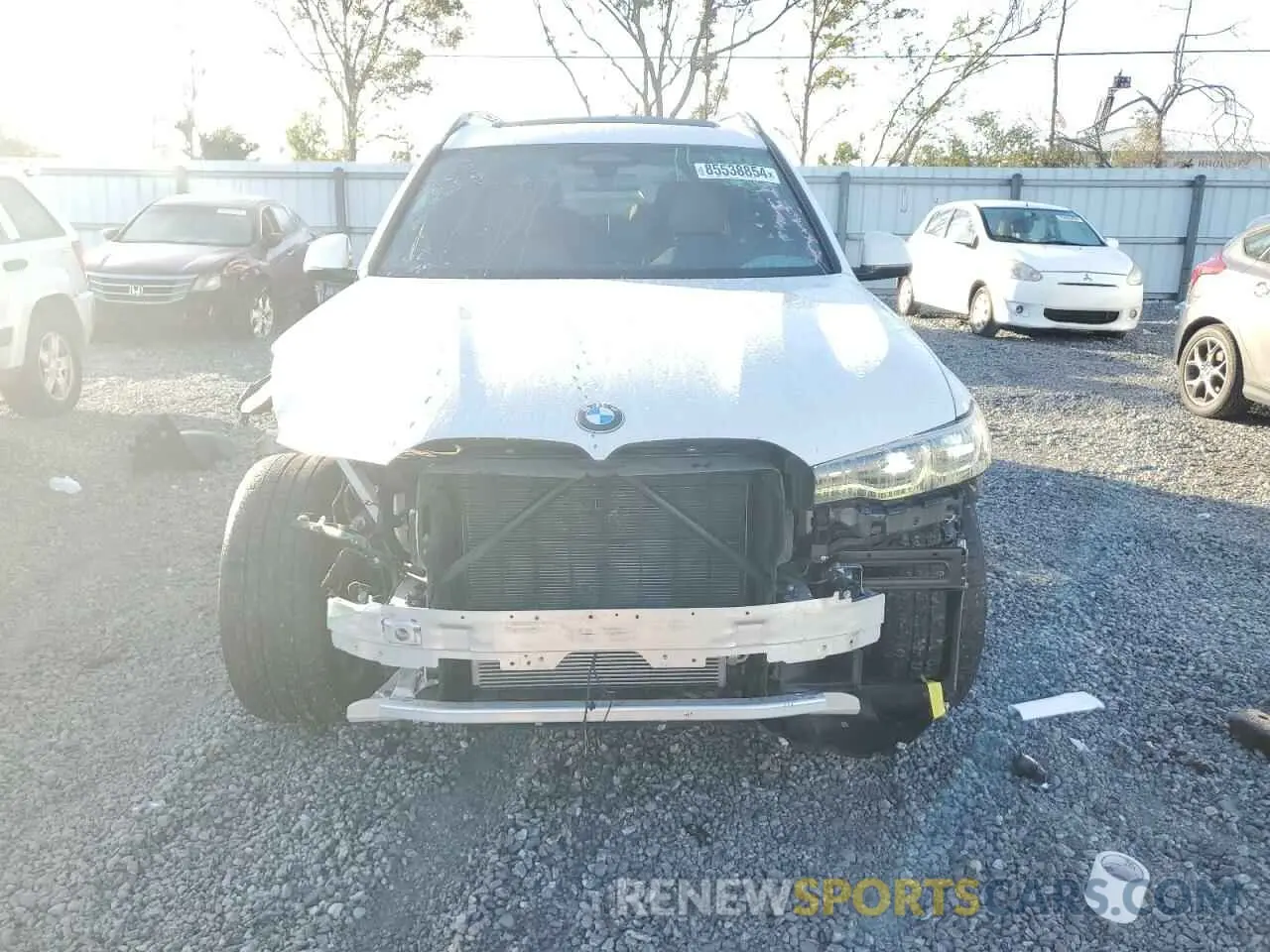5 Photograph of a damaged car 5UXCW2C56KL085747 BMW X7 2019