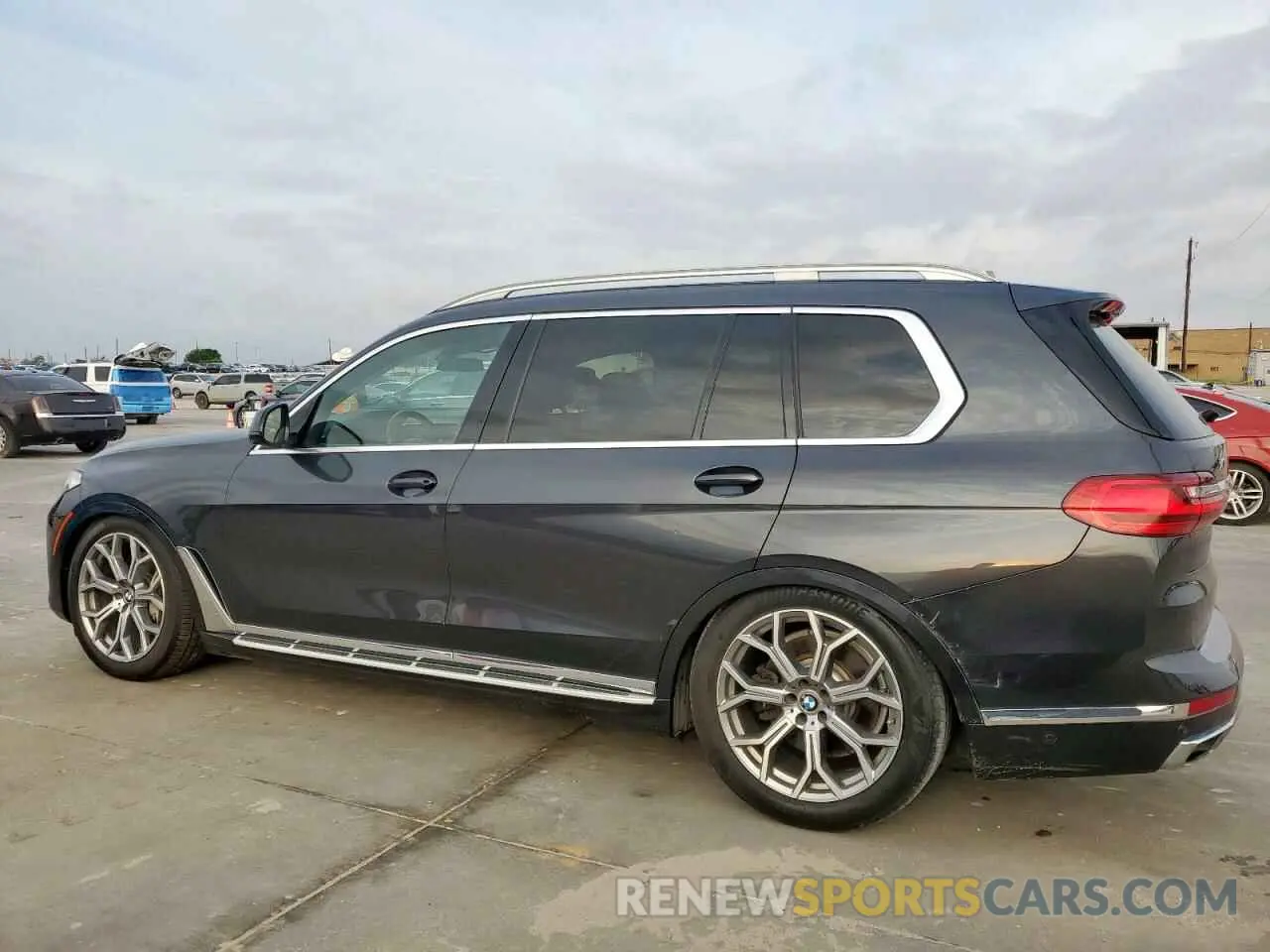 2 Photograph of a damaged car 5UXCW2C56KL086445 BMW X7 2019